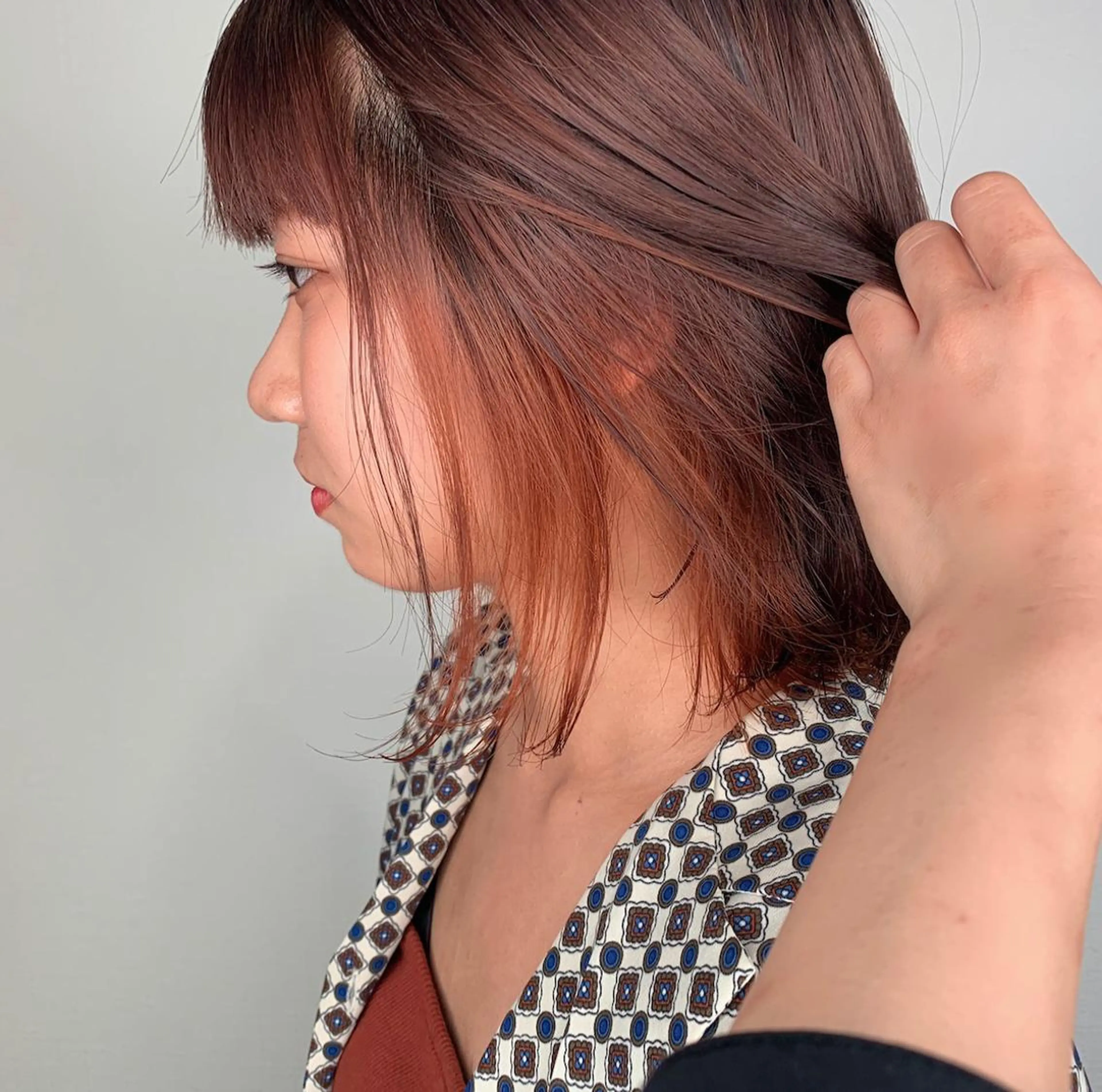 ミディアム ヘアカラー 袴田 伊代のヘアスタイル