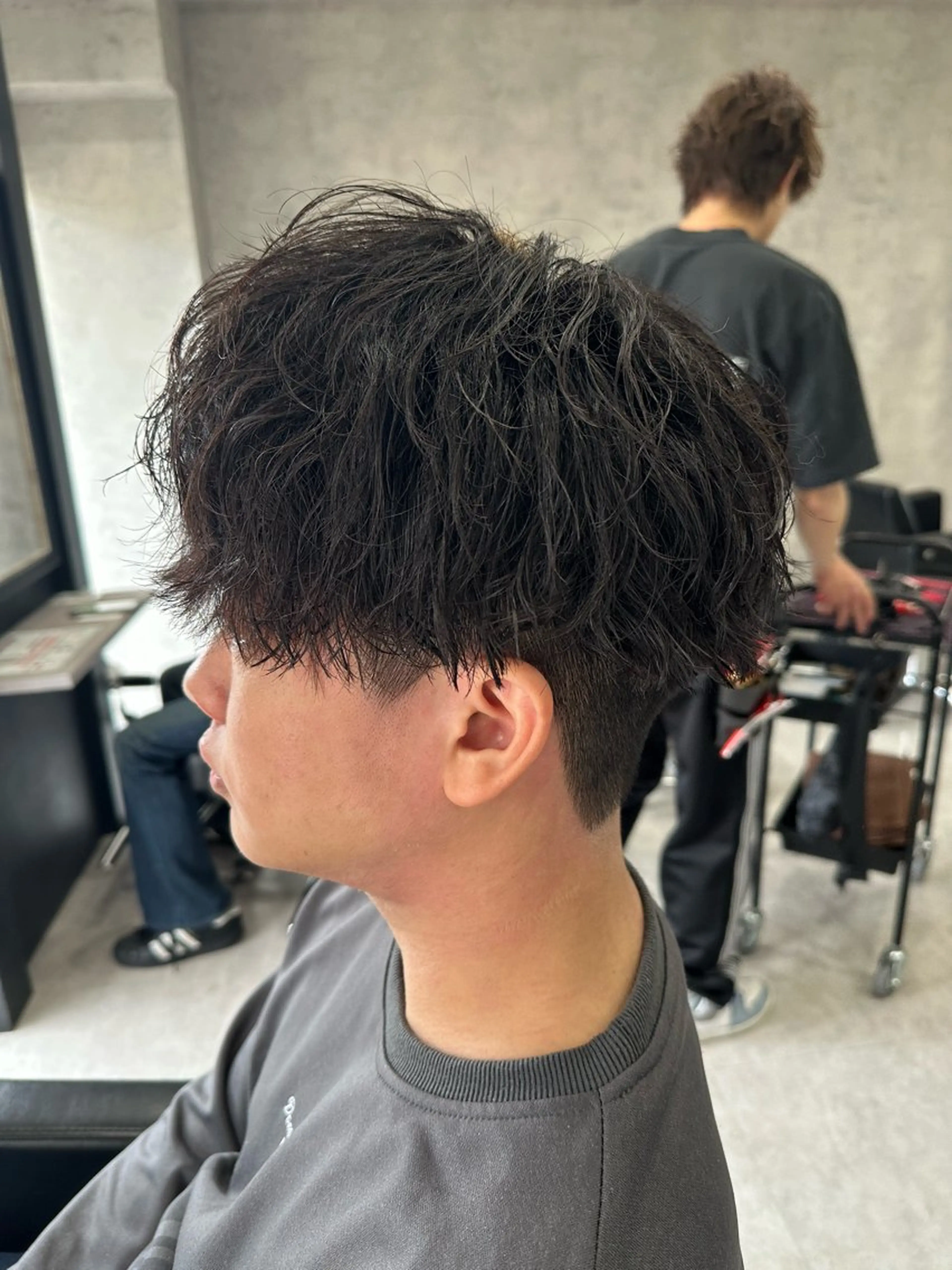 ショート パーマ メンズ カット ユウ🪄 パーマ指名No1のヘアスタイル