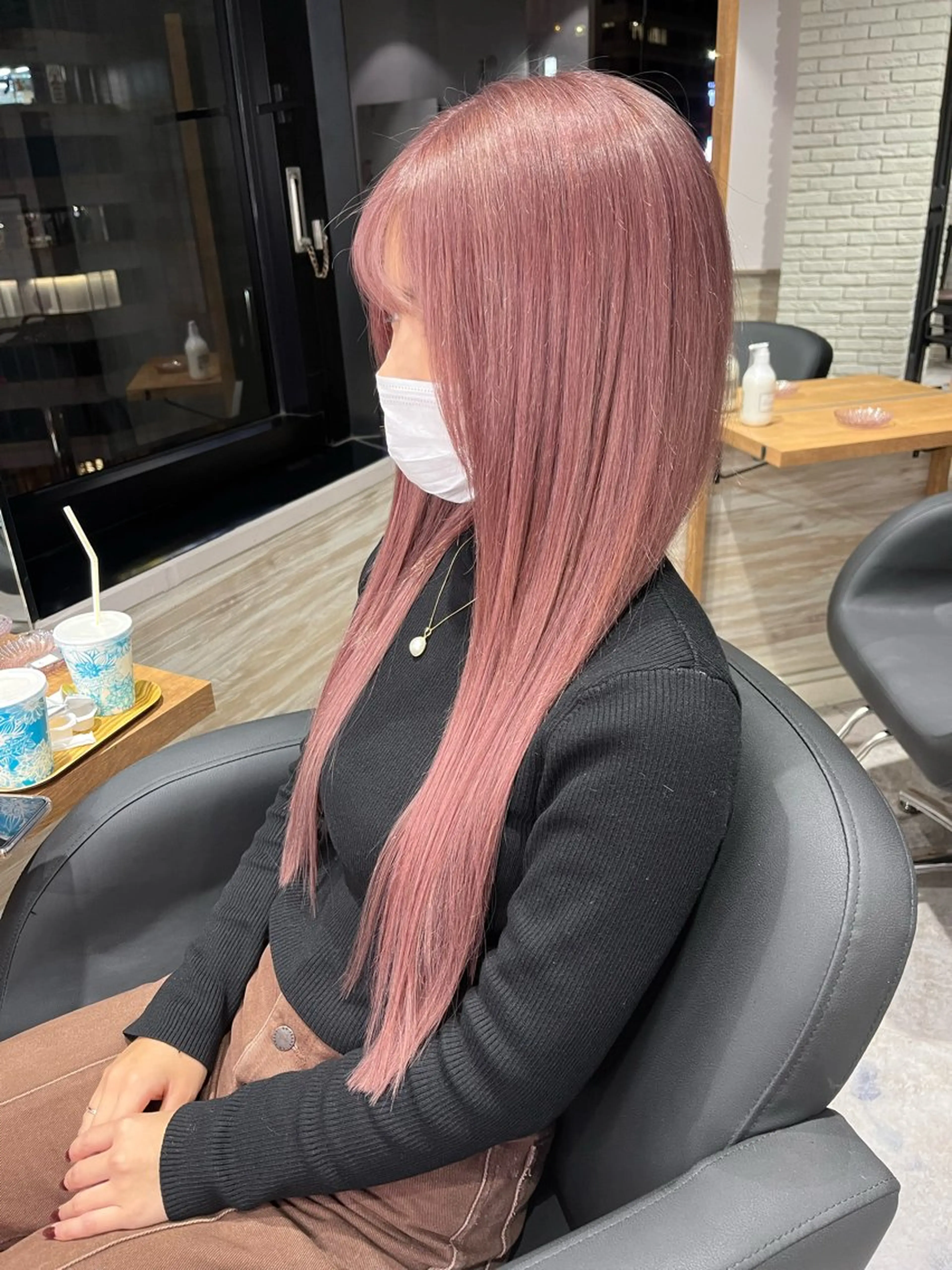 ロング カラー ピンクカラー ヘアカラー トリートメント 鎌田 優依のヘアスタイル