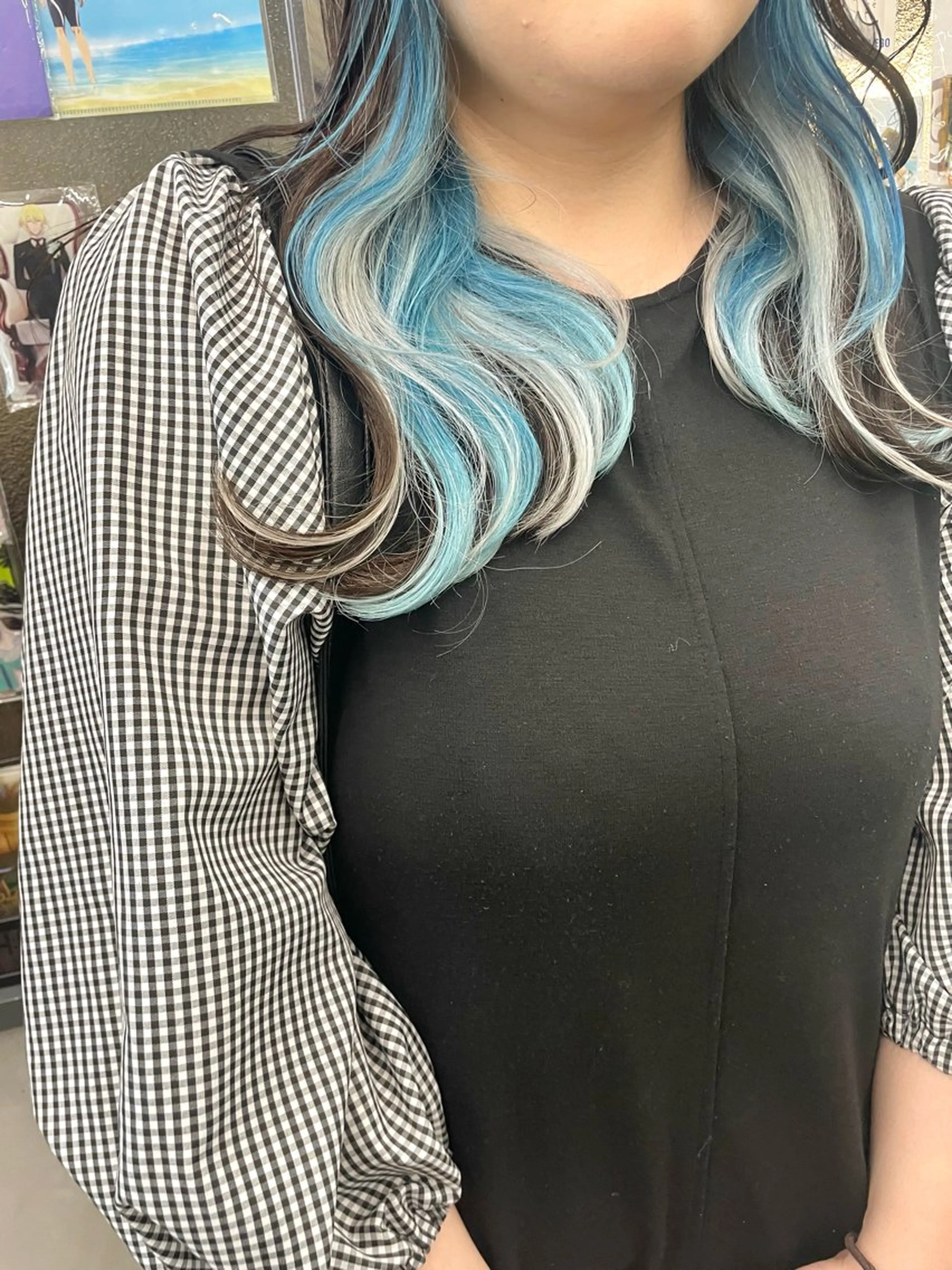 セミロング カラー インナーカラー 推し ブリーチ  髪質改善のヘアスタイル