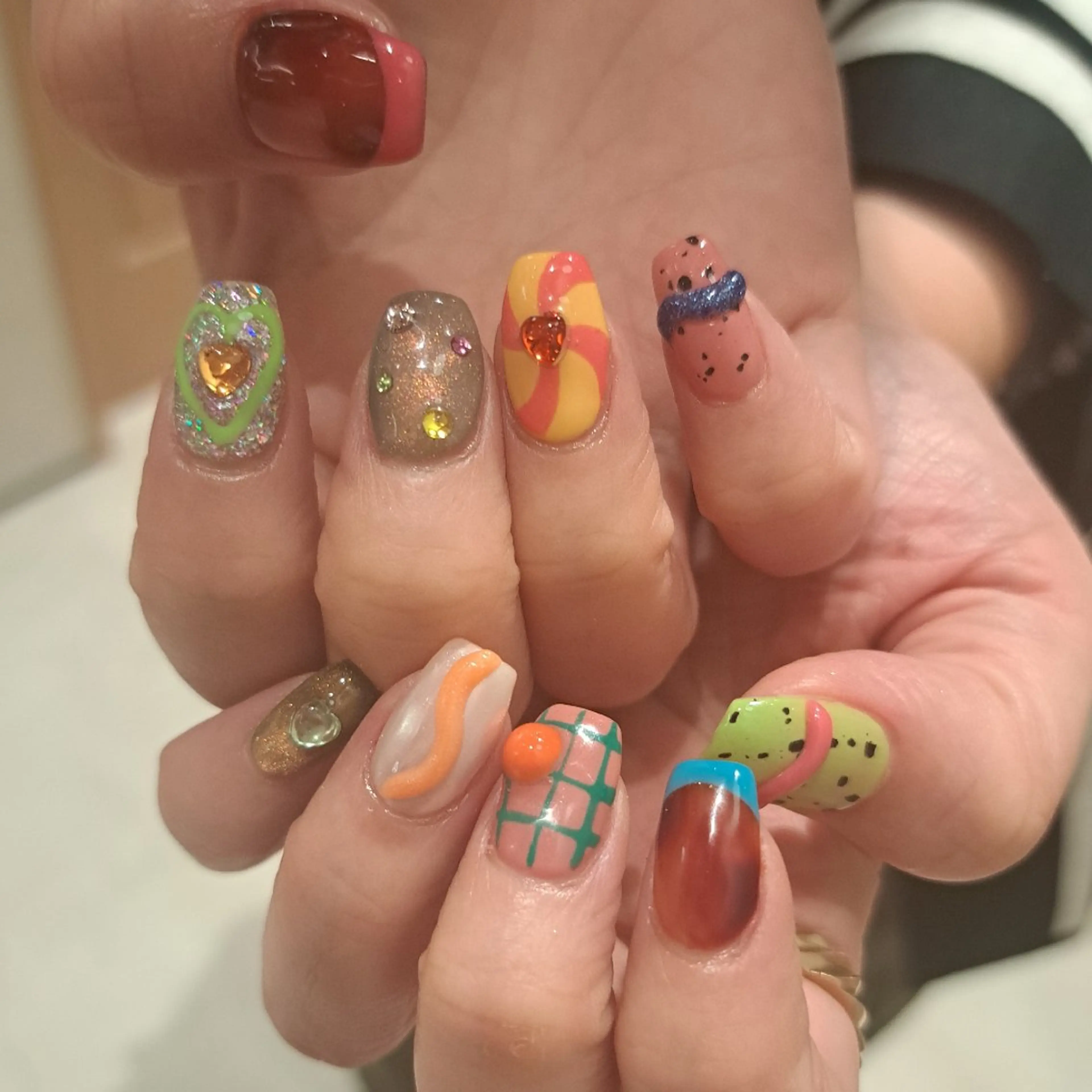 ネイル アートネイル ジェルネイル 持ち込み ハンドネイル Nail mood デザイン持ち込みokのネイルデザイン