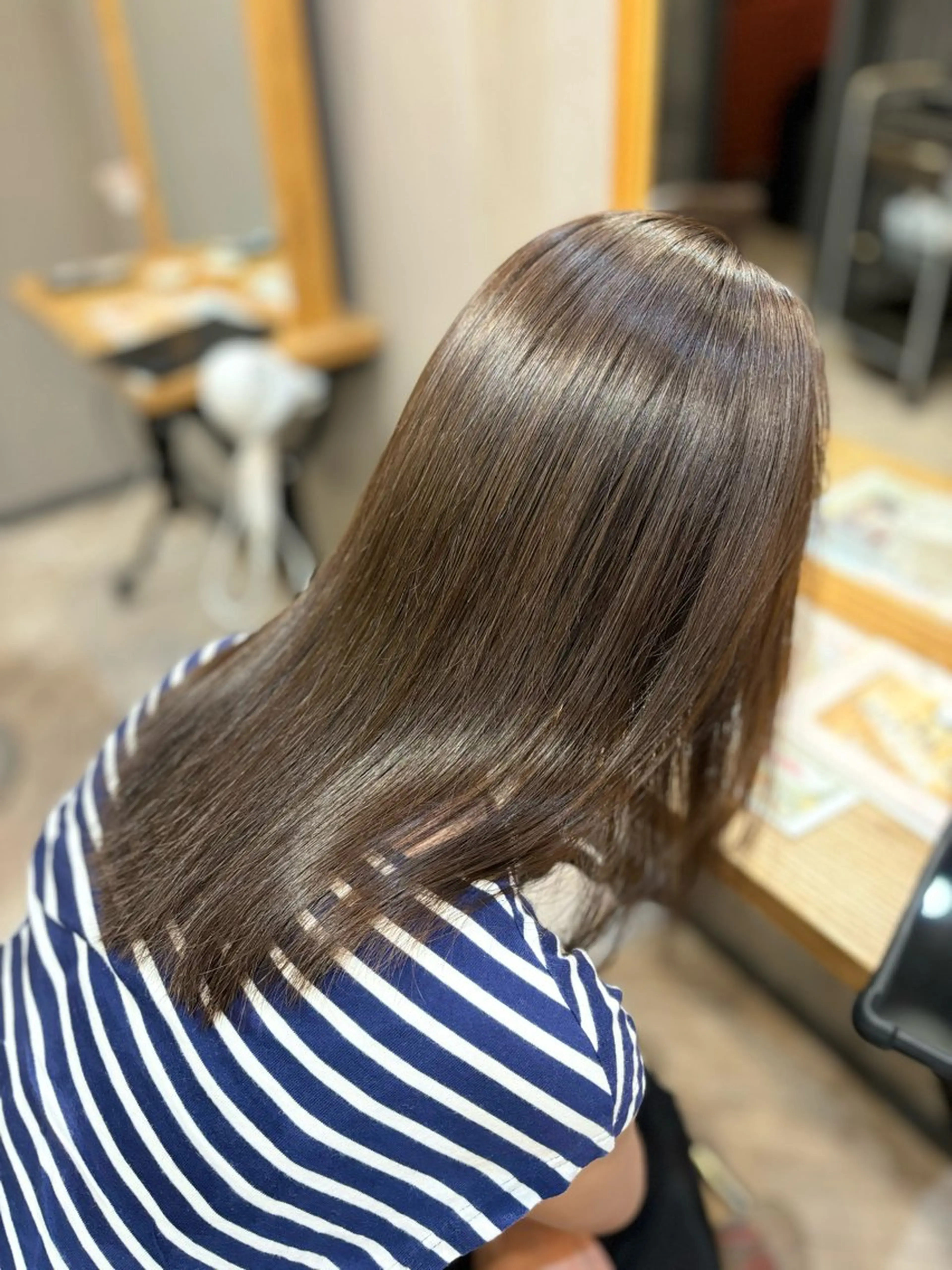 セミロング カラー 藤井 ユウキのヘアスタイル