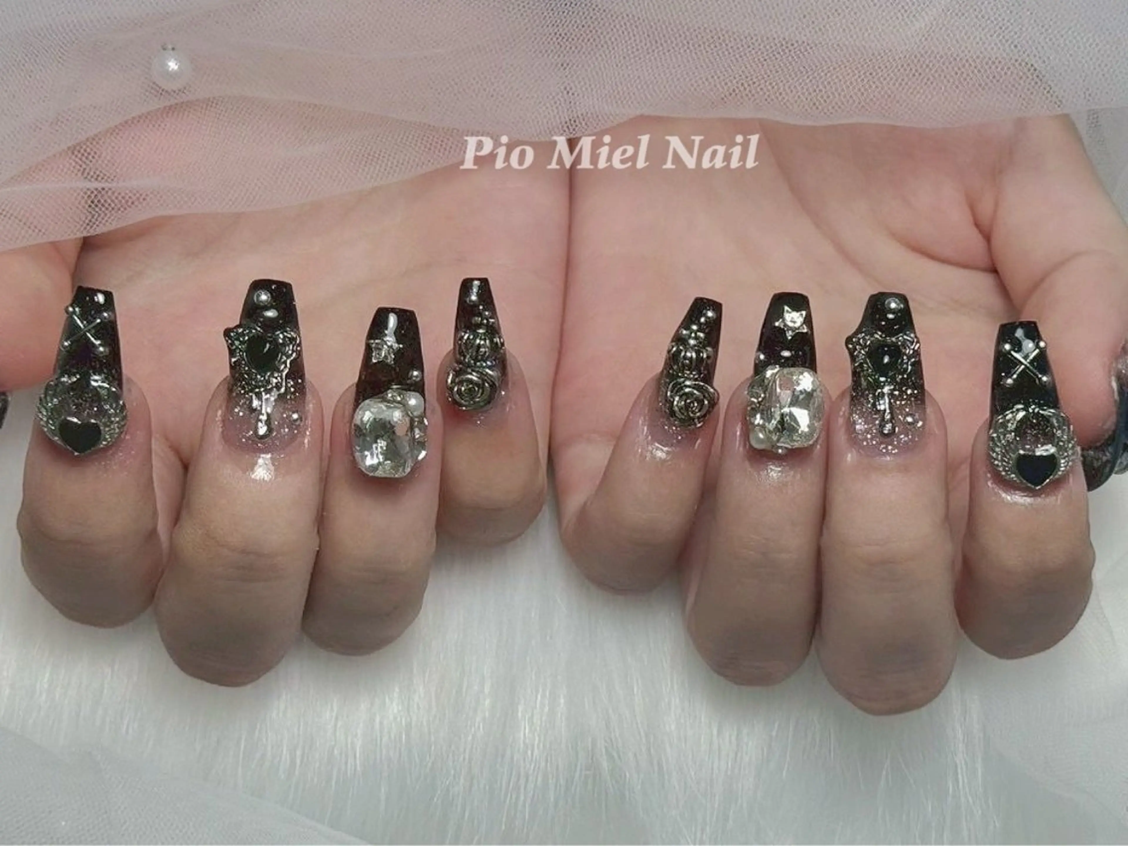 ネイル ハンドネイル HANA 長さだしのネイルデザイン