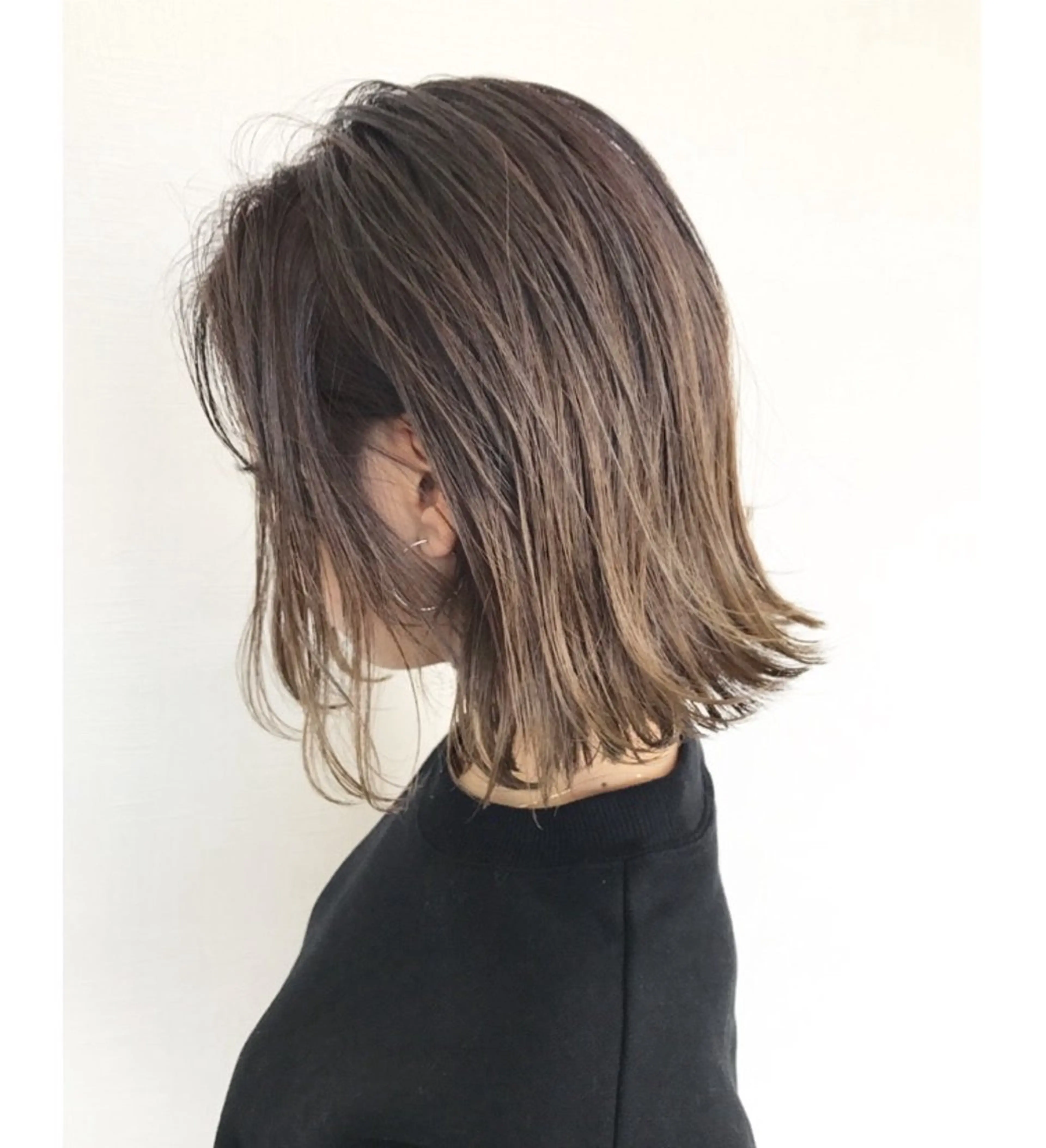 ミディアム カラー ヘアアレンジ 🎀ハイトーン・艶 カラー HANA🎀のヘアスタイル