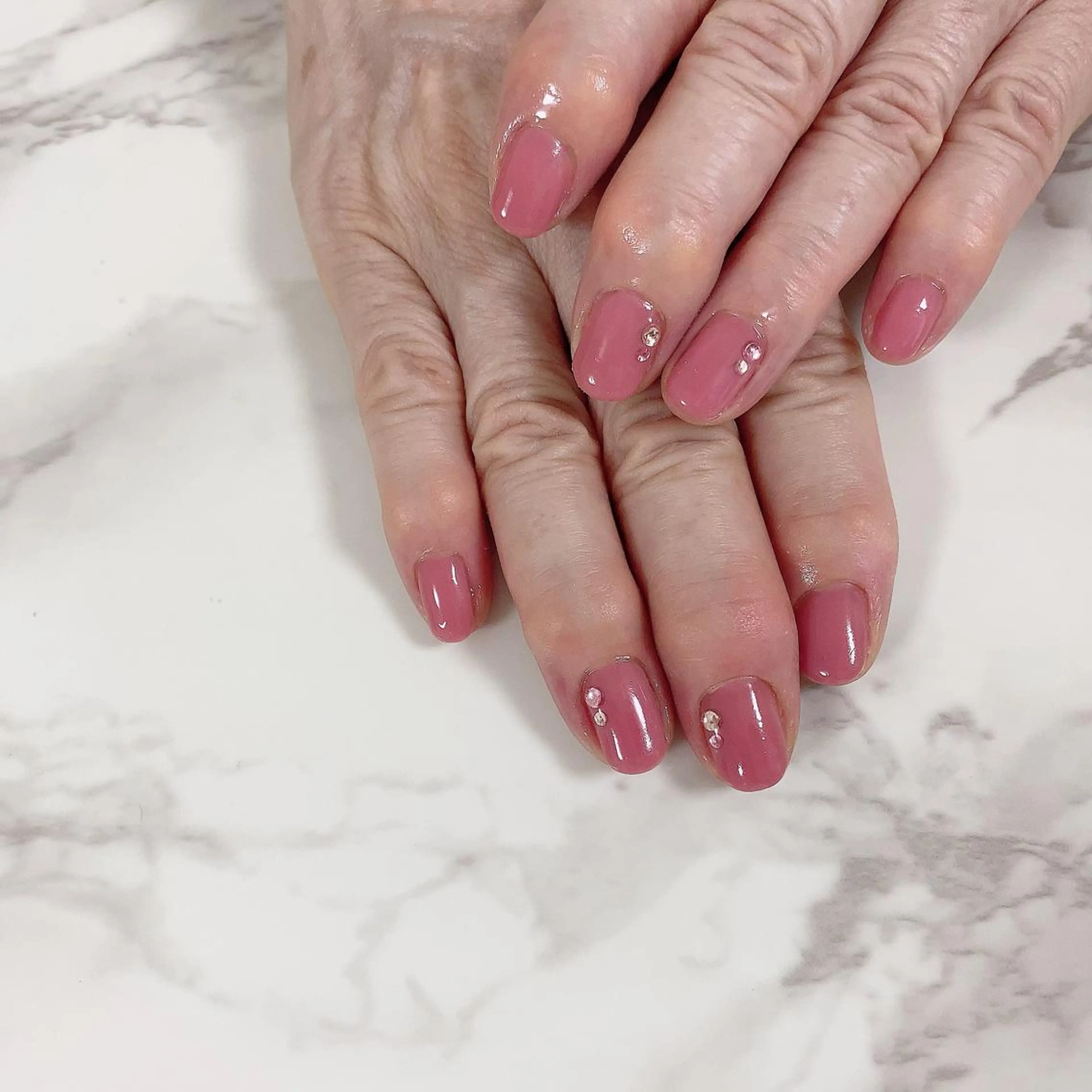 ネイル ストーンネイル ハンドネイル SOL NAILのネイルデザイン