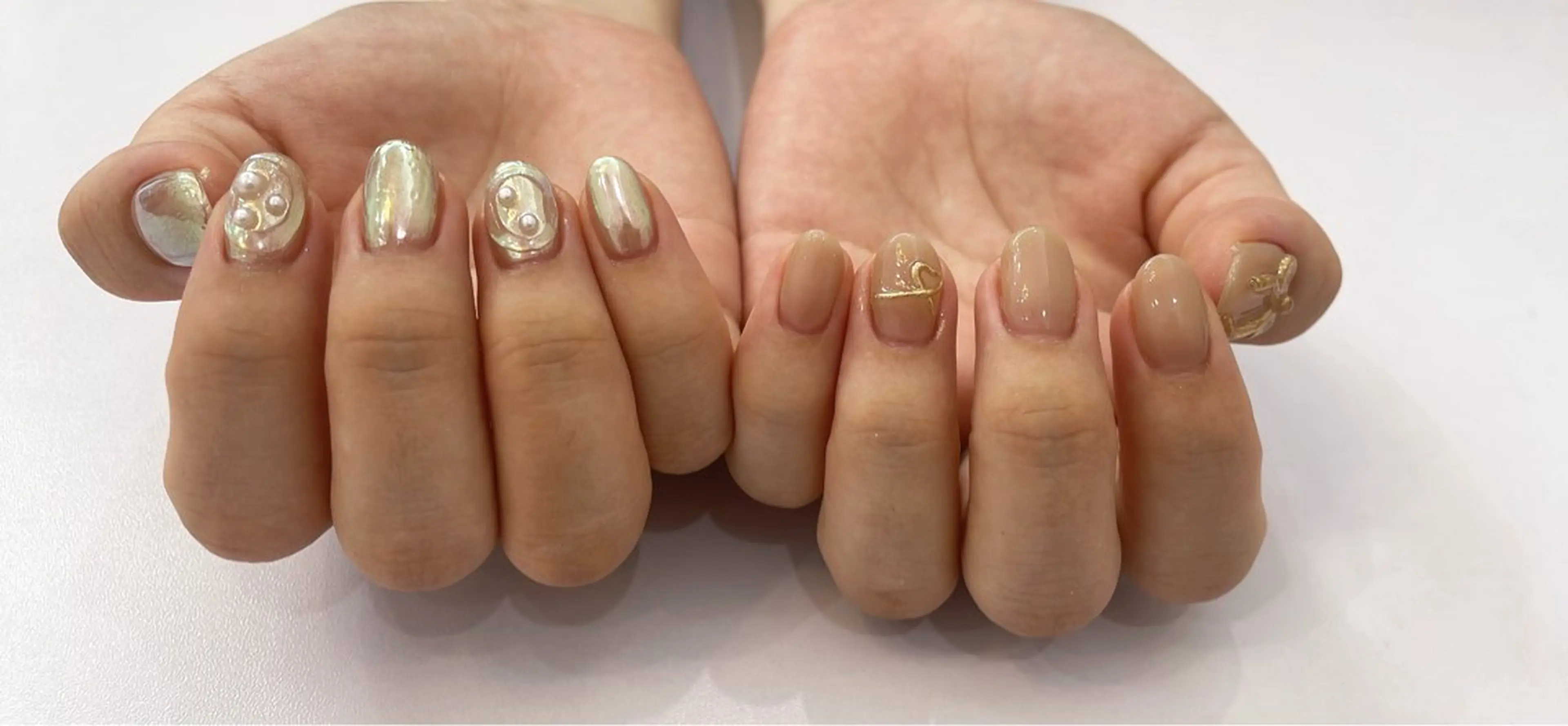 ネイル オーロラネイル REGINA所属・REGINA 理沙のネイルデザイン