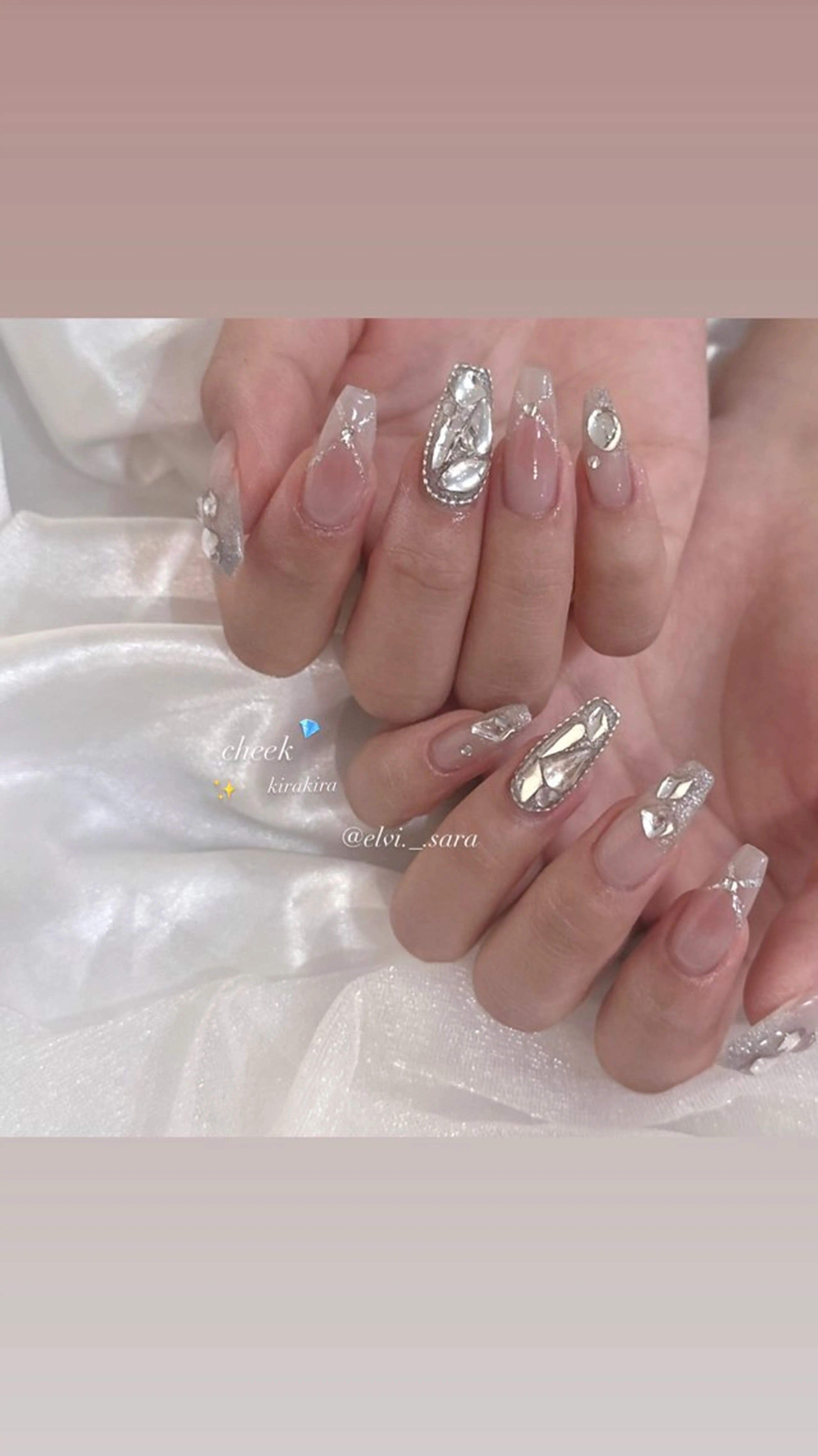 ネイル ハンドネイル SALON  ELVI所属・SARA ♥のネイルデザイン