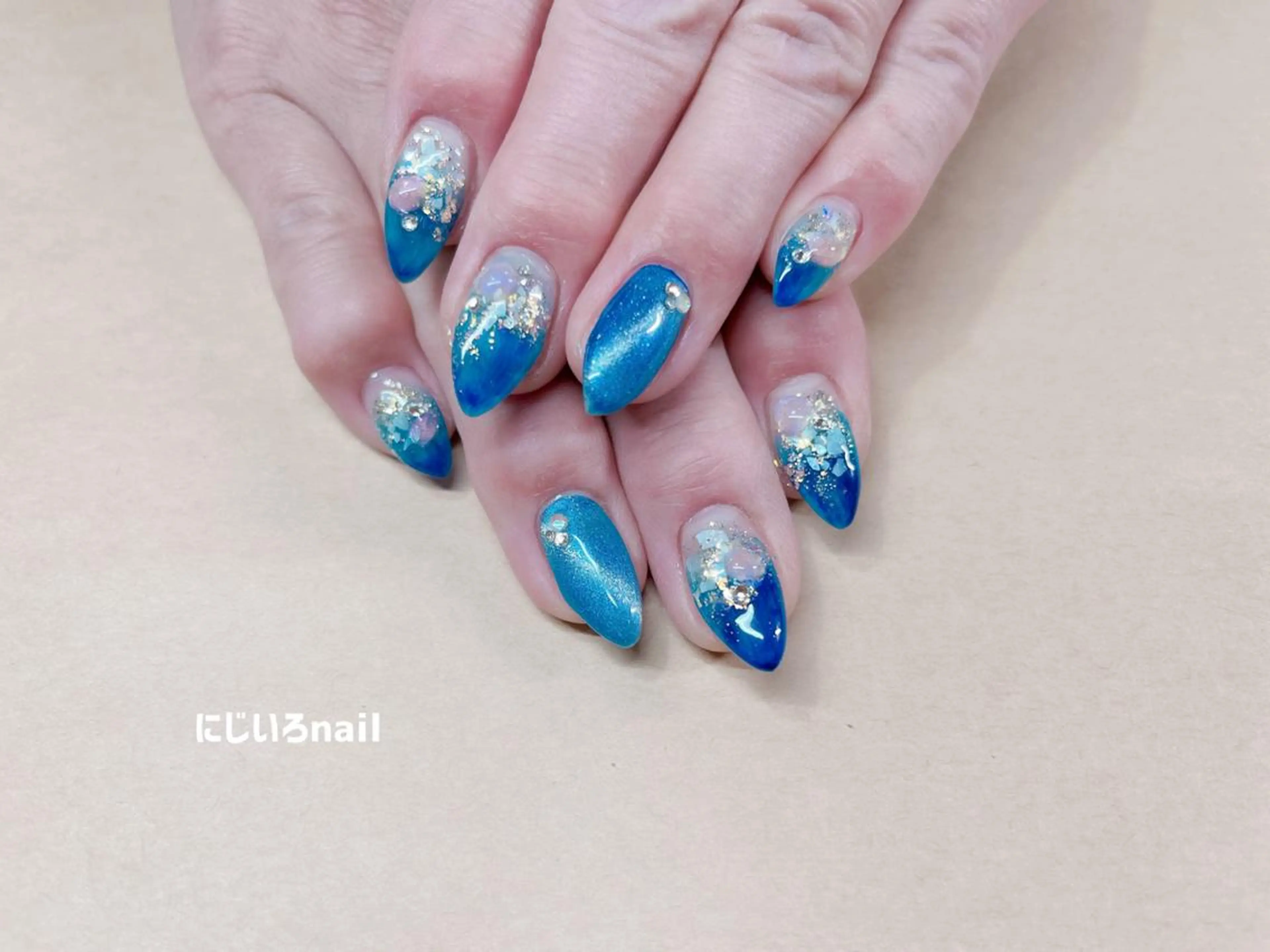 ネイル にじいろ nailのネイルデザイン