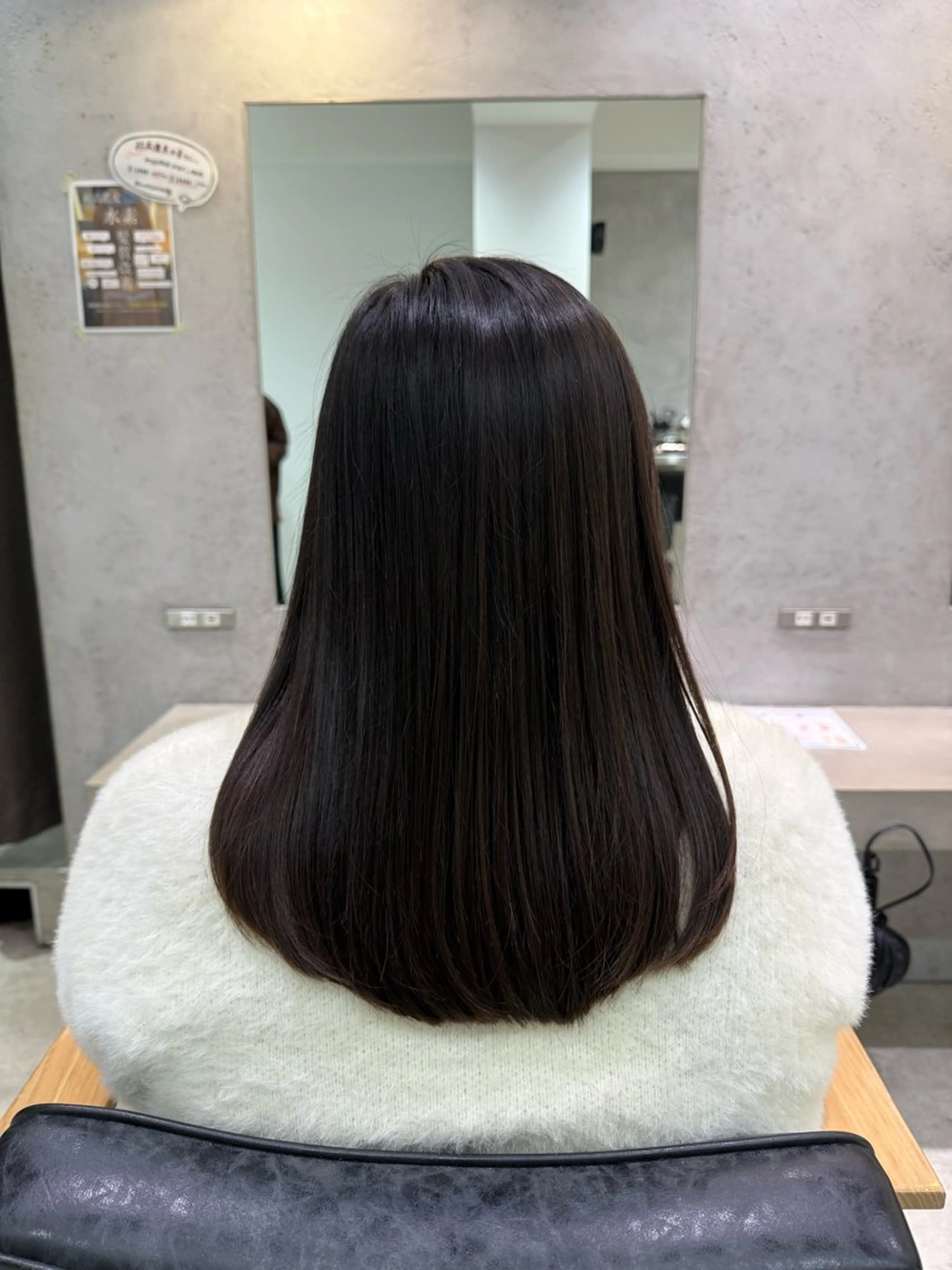 セミロング カット トリートメント 山口 桃果のヘアスタイル