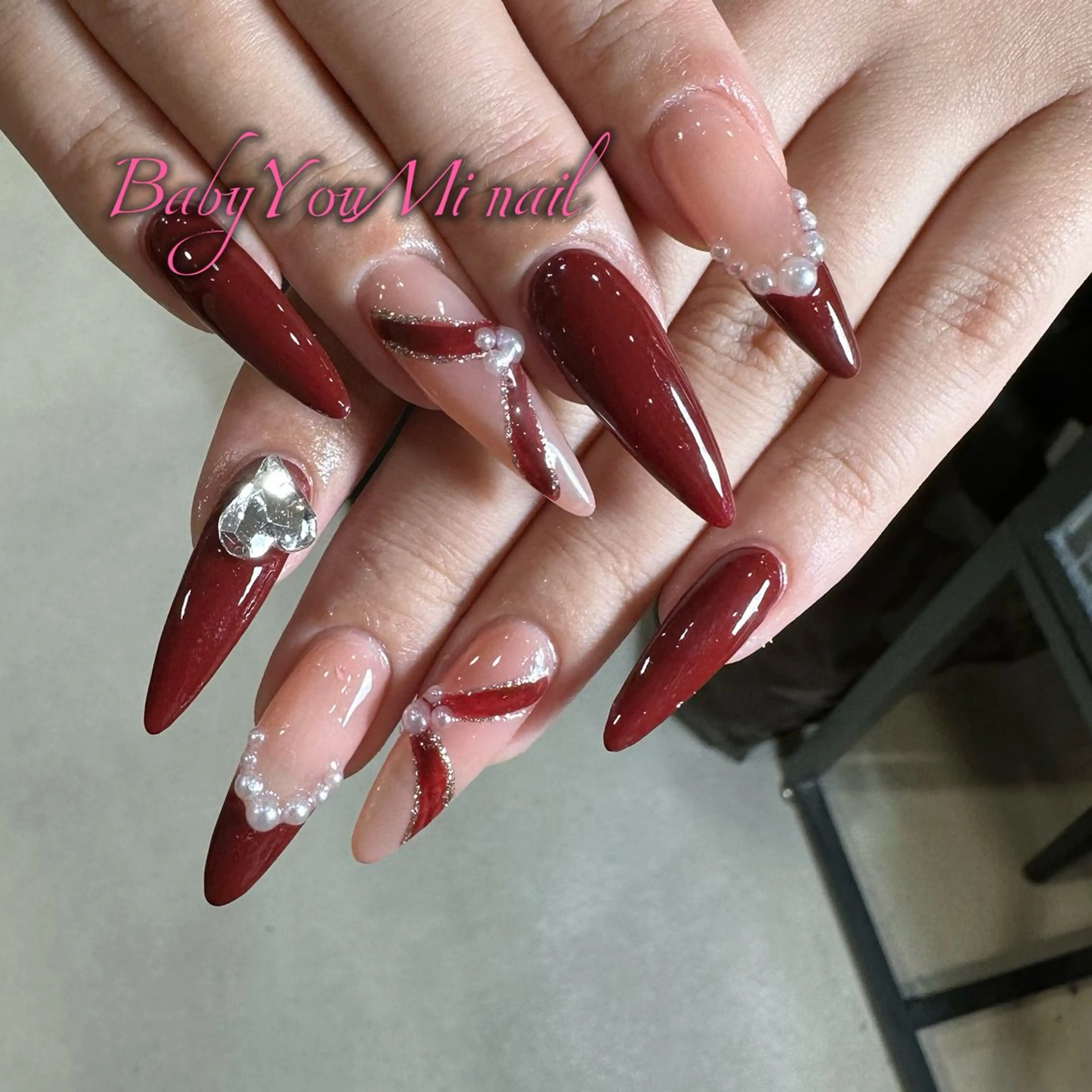 ネイル オーロラネイル 成人式 フットネイル フレンチネイル ジェルネイル ハンドネイル Oomiya 服部のネイルデザイン