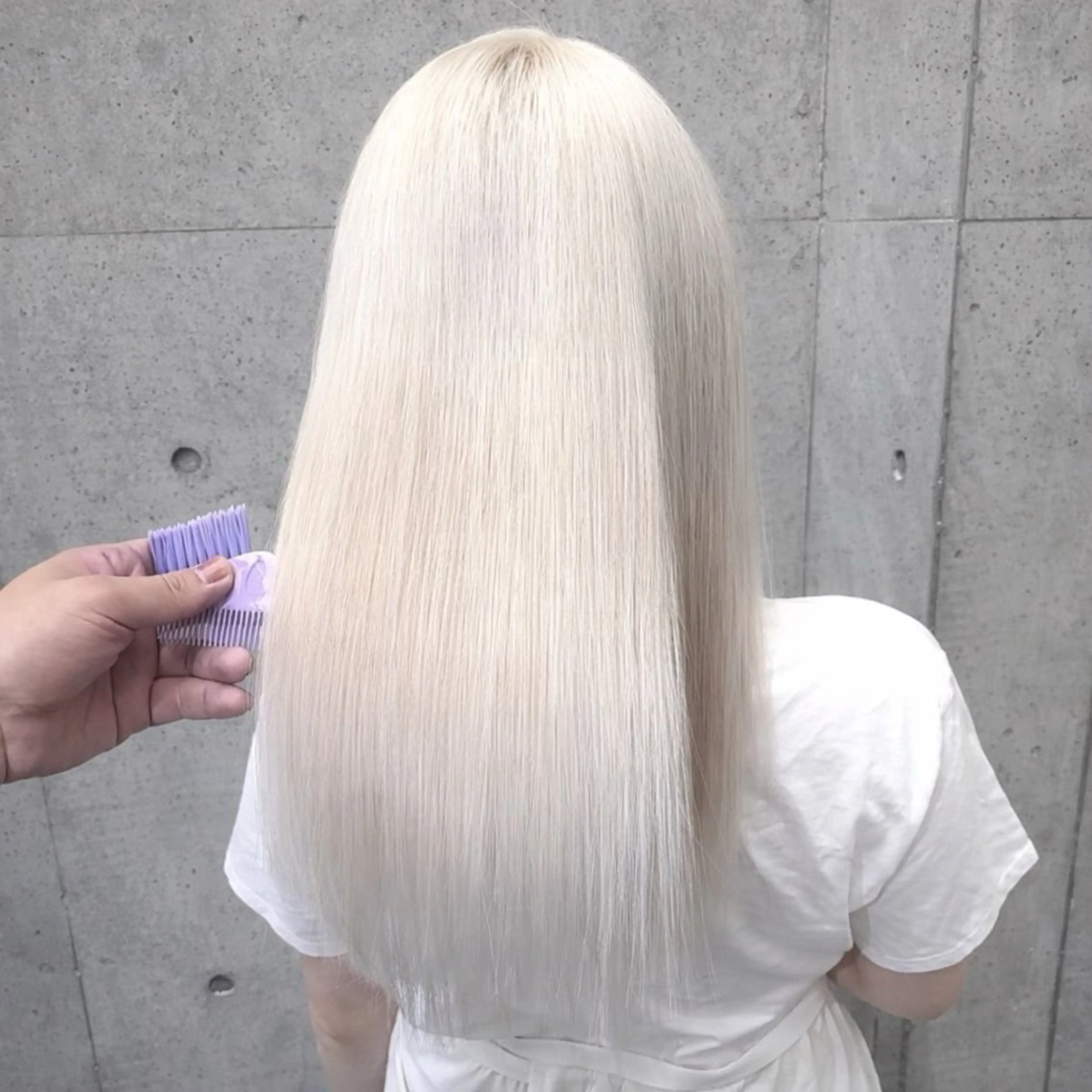 ミディアム カラー ブリーチ ケアブリーチ ハイトーンカラー 縮毛矯正 トリートメント ヘアカラー ✨ブリーチ支持No1 複雑履歴修正/舘岡のヘアスタイル