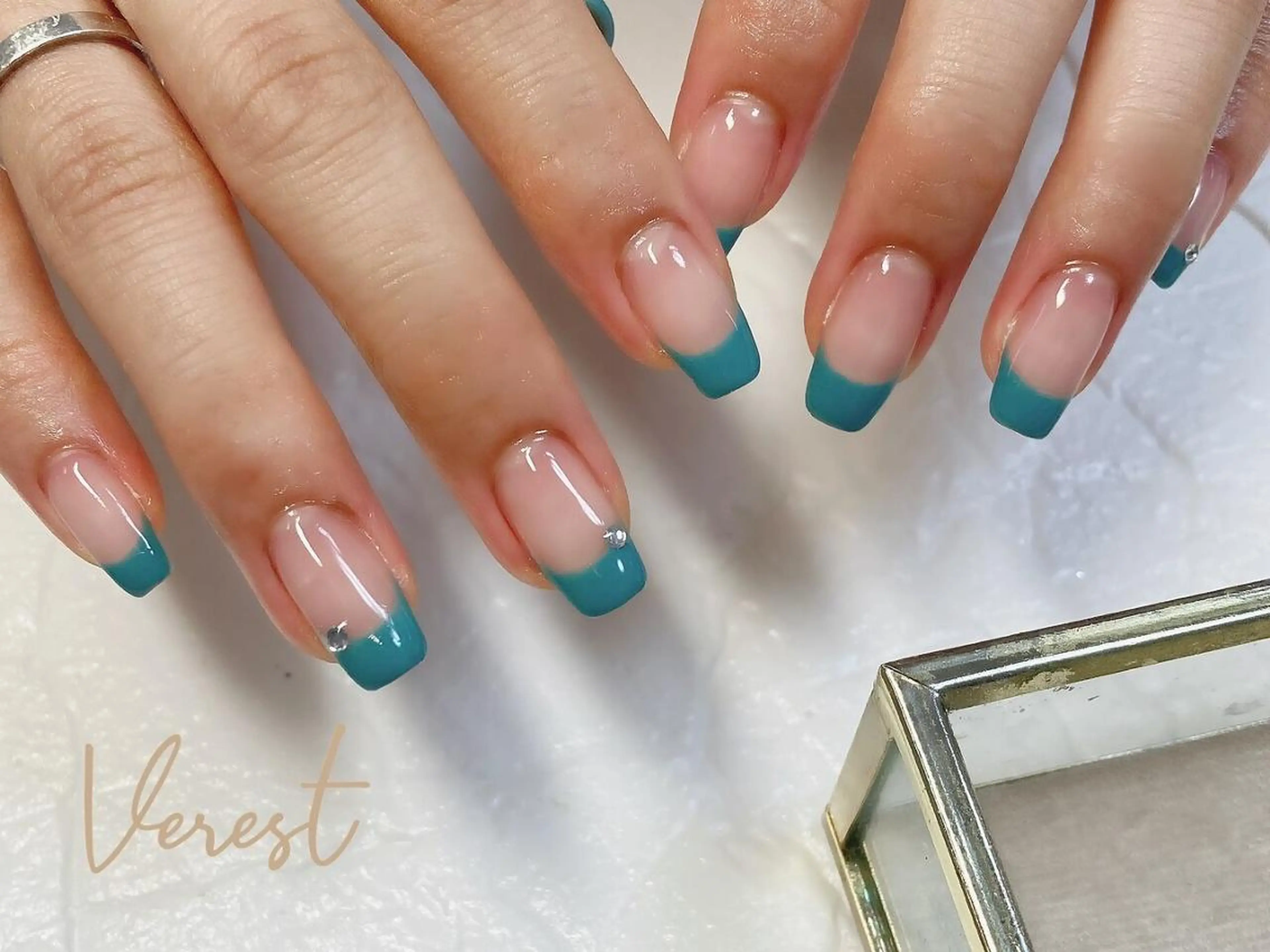 【オフあり/ケア⟡.·】クリアベースフレンチorカラーグラデーションの写真