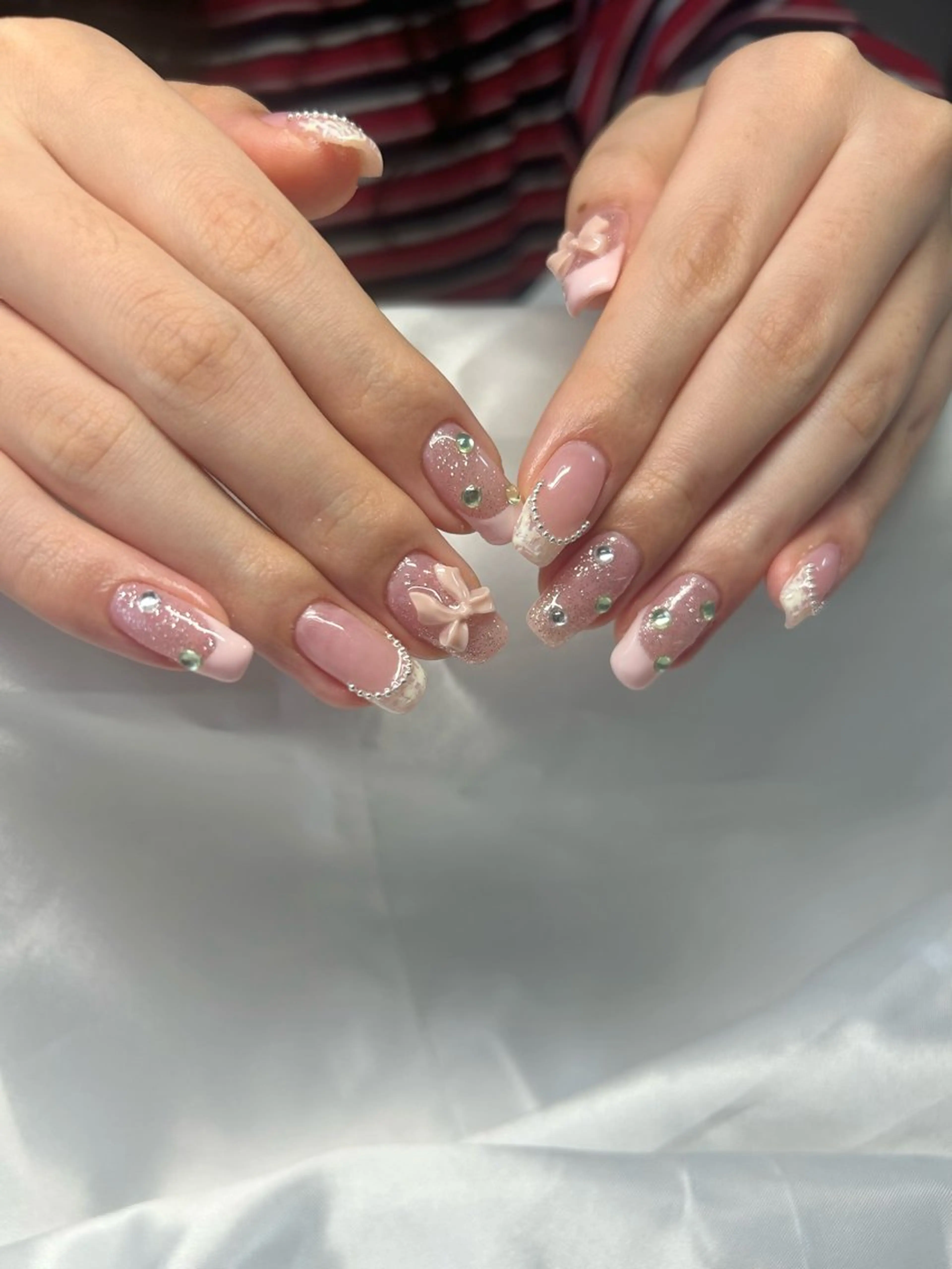 ハンドネイル付け放題❤️❤️（持ち込みネイル可）の写真