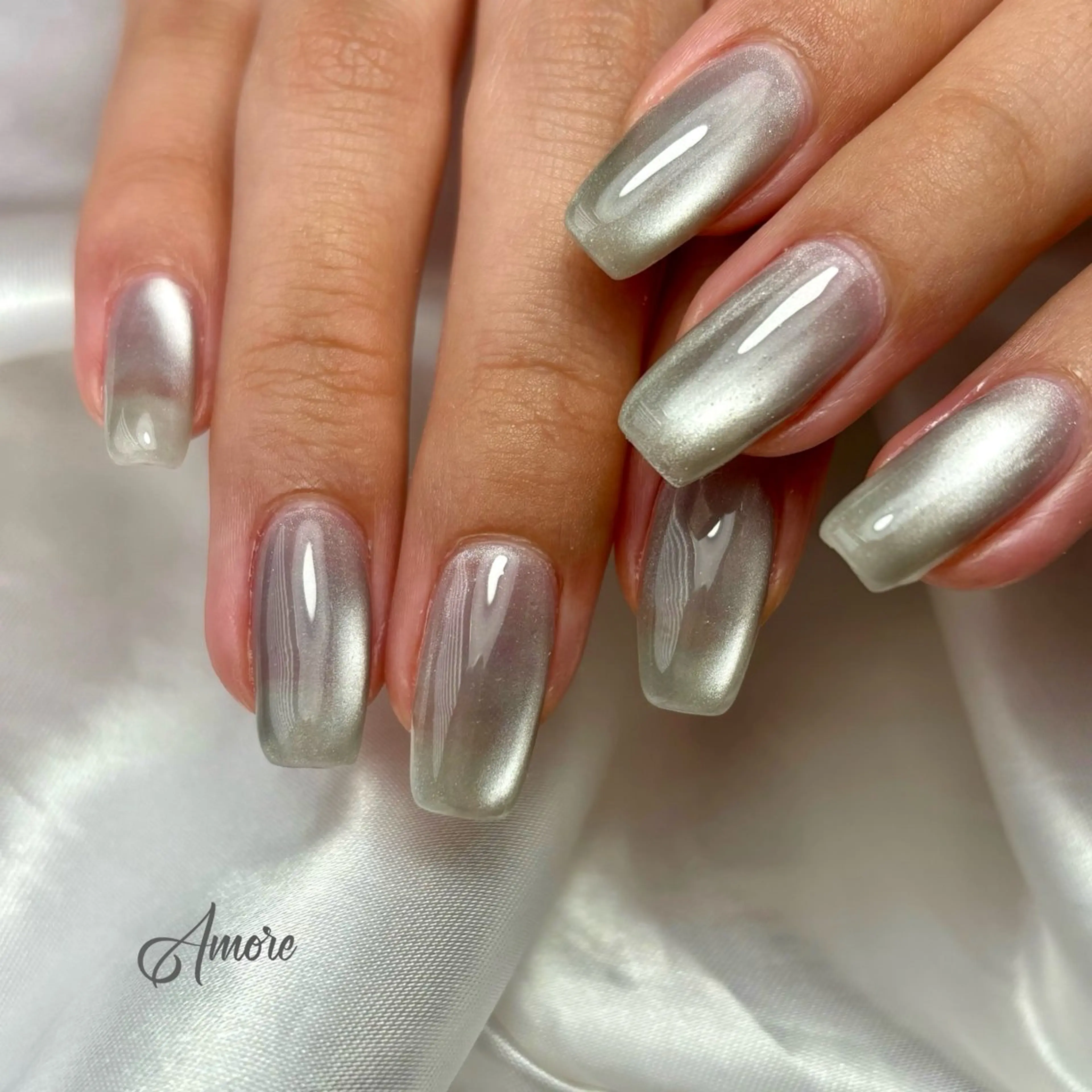 ネイル ジェルネイル キラキラネイル 韓国ネイル マグネットネイル パラジェル You kyehwaのネイルデザイン