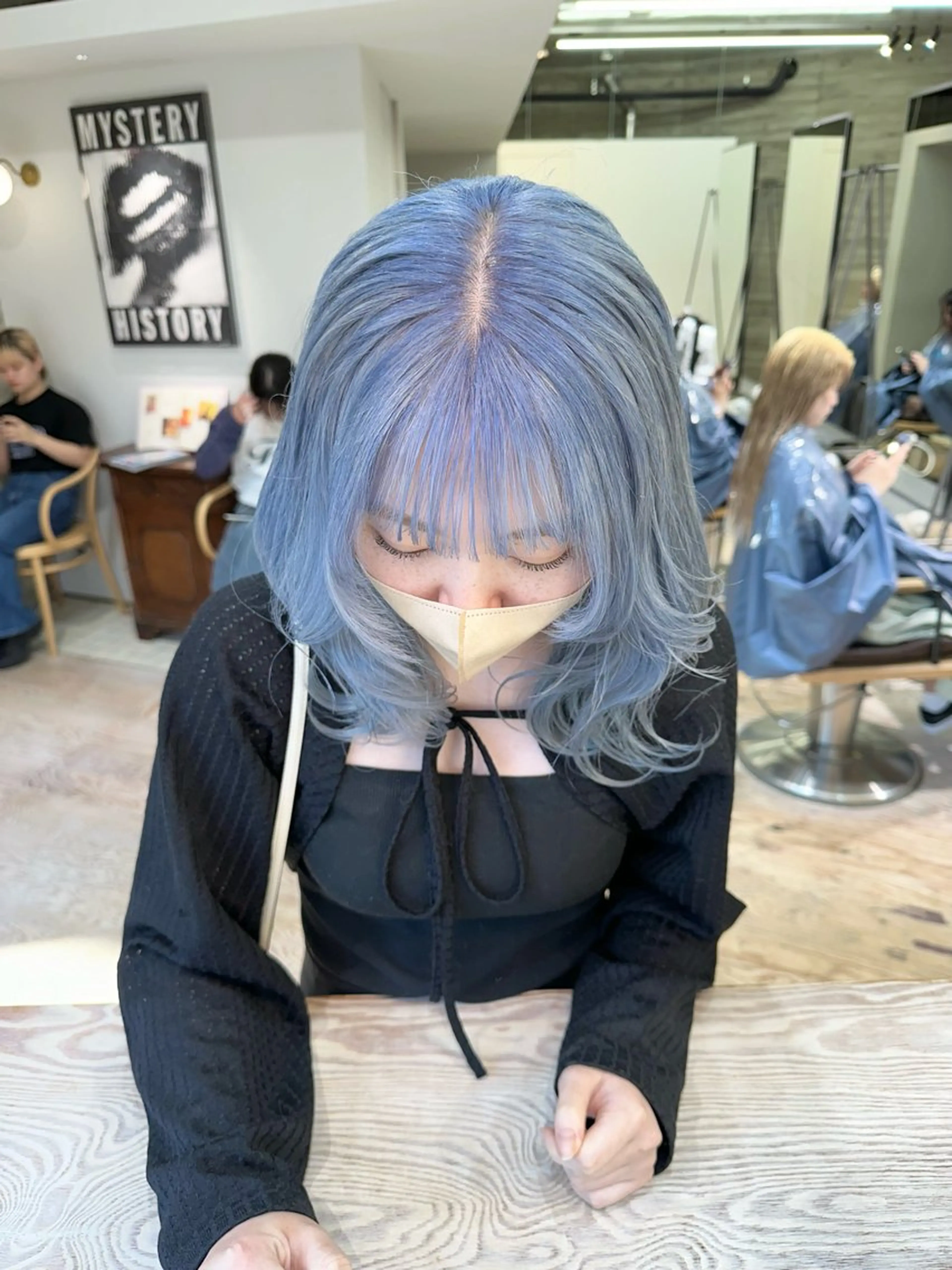ミディアム カラー ヘアカラー トリートメント kai .のヘアスタイル
