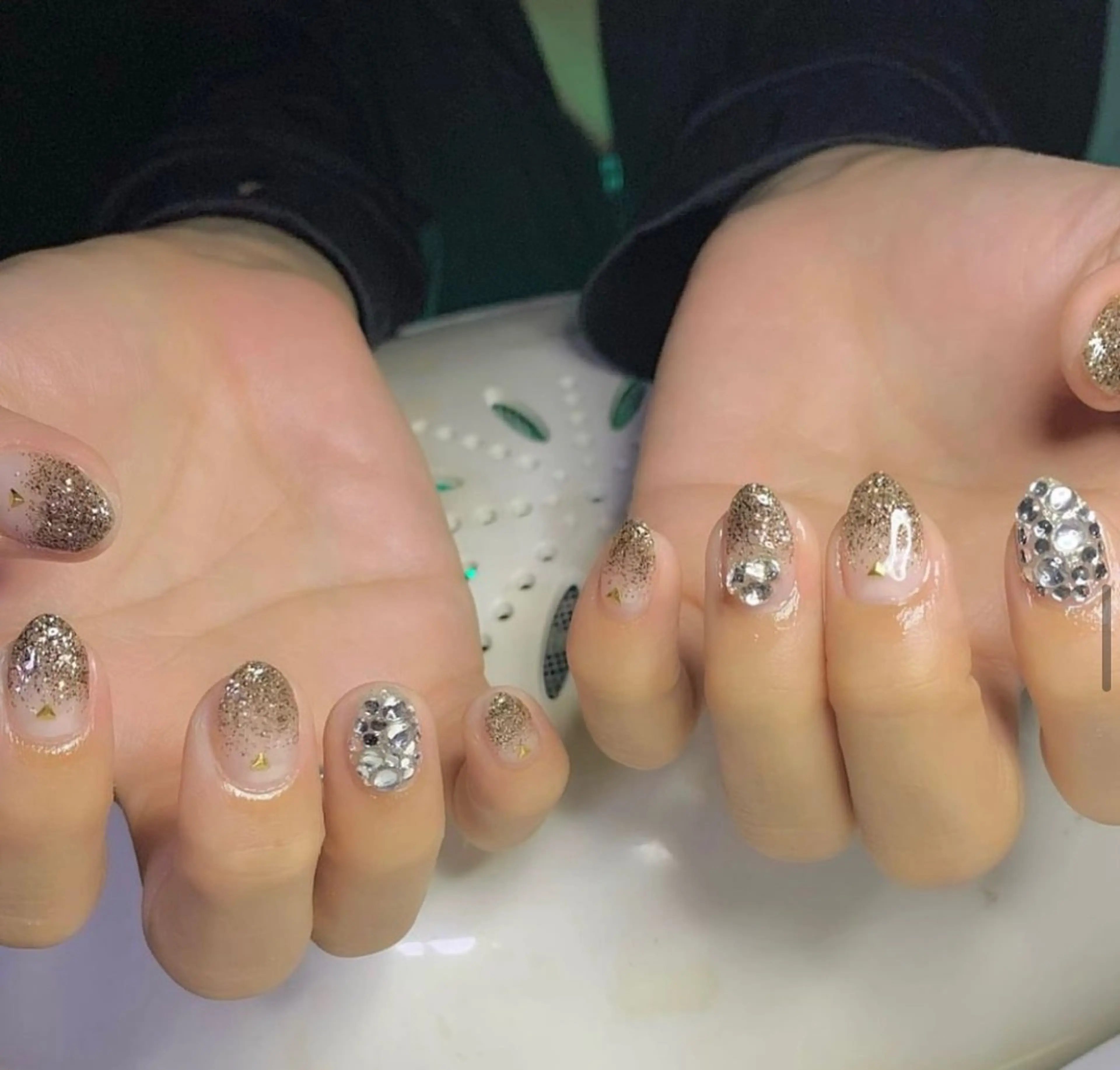 ネイル グラデーション ラメ(グリッター) ラメグラデーション ハンドネイル フットネイル MHR nailのネイルデザイン