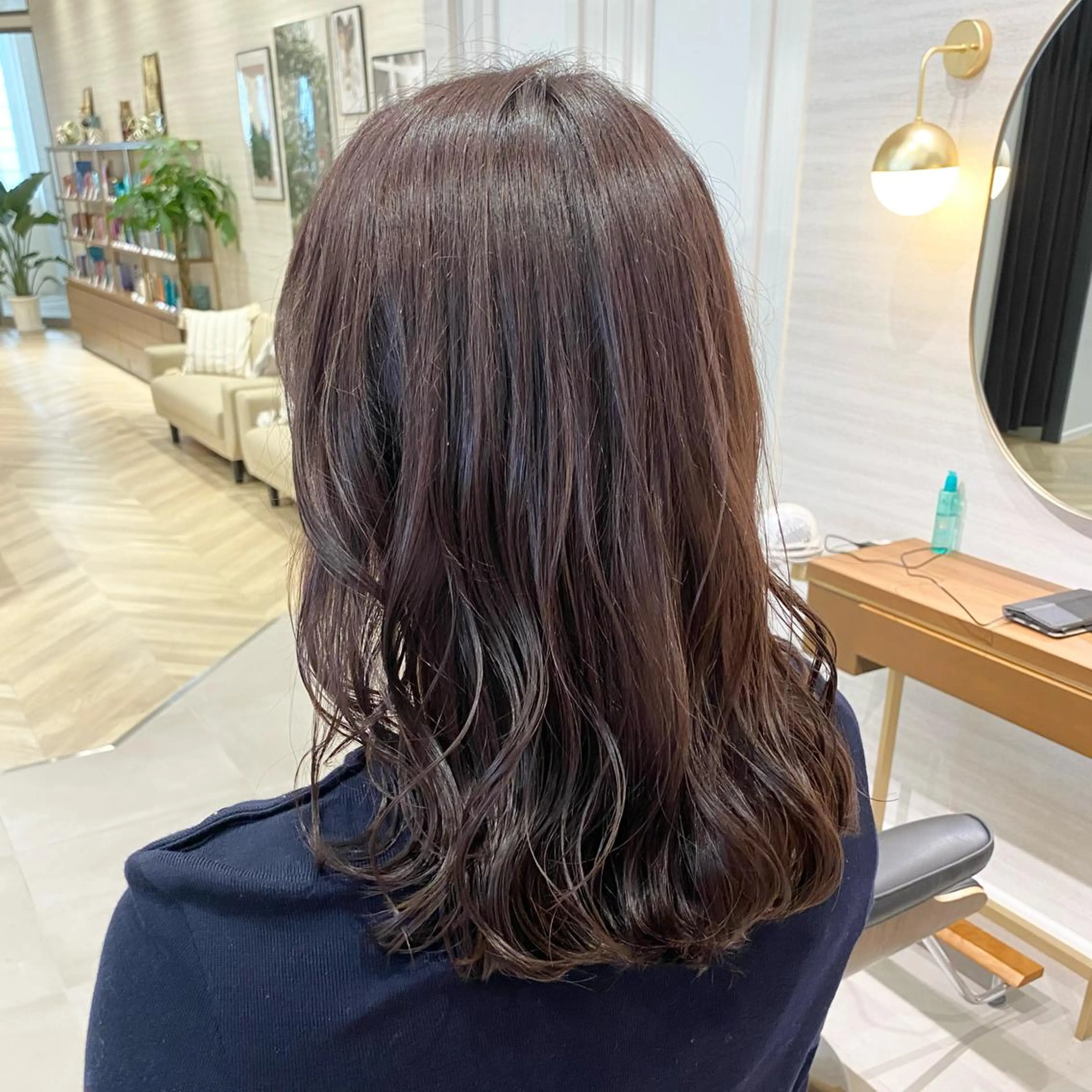 セミロング ピンクブラウン 山根 賢樹のヘアスタイル