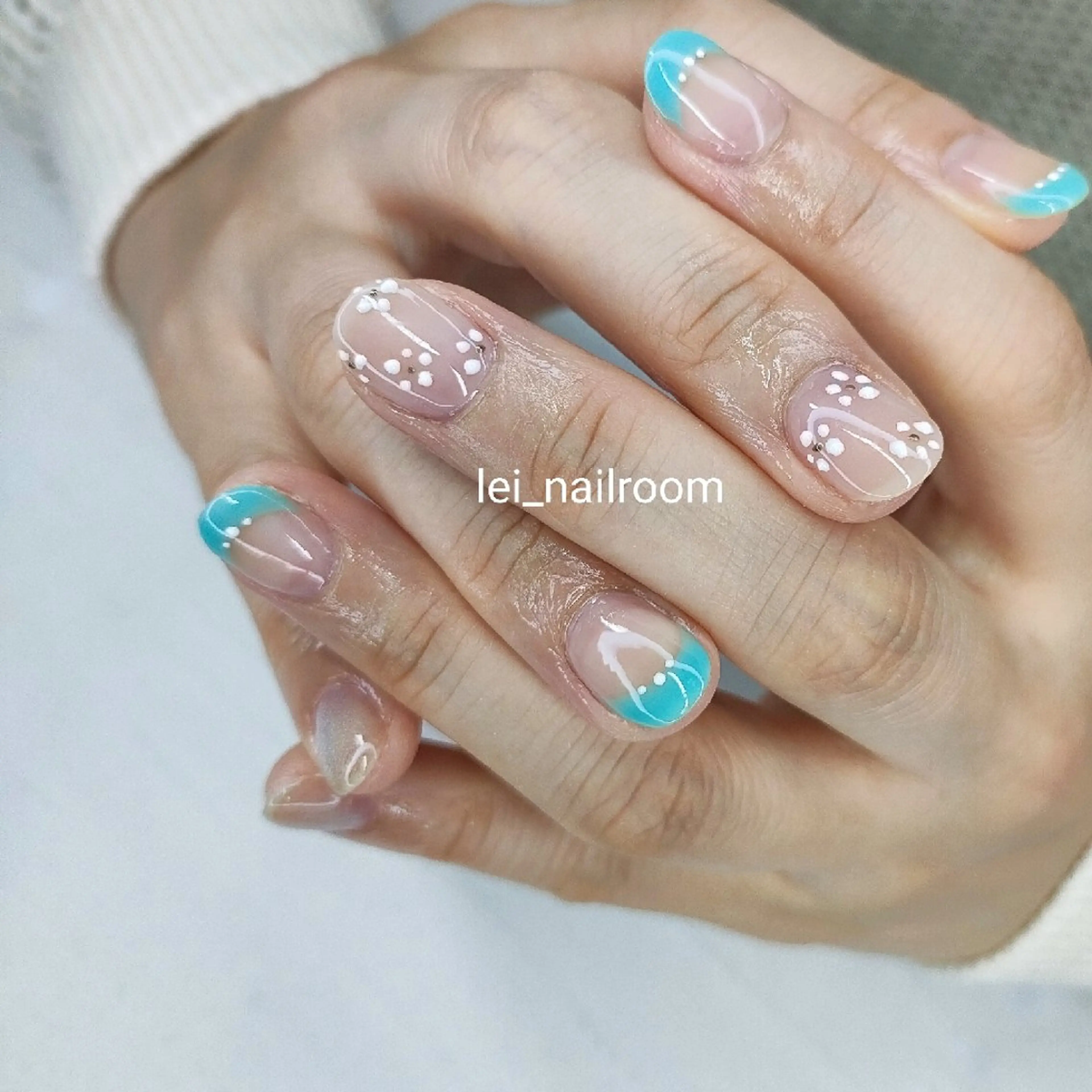 ネイル ブルー フレンチネイル lei🌼 nailroomのネイルデザイン