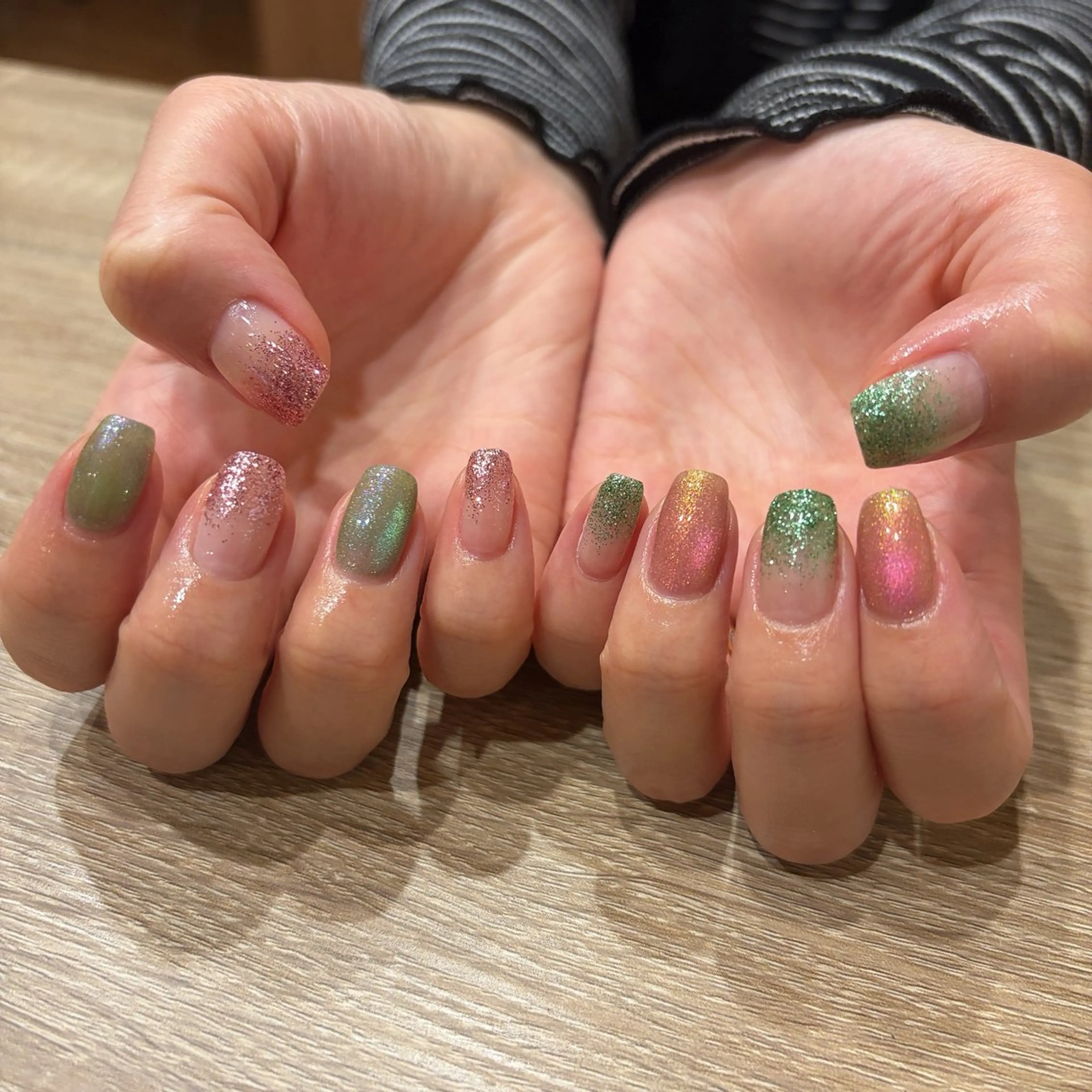 ネイル ラメ(グリッター) ラメグラデーション ハンドネイル liberté所属・liberté🫧 新小岩のネイルデザイン