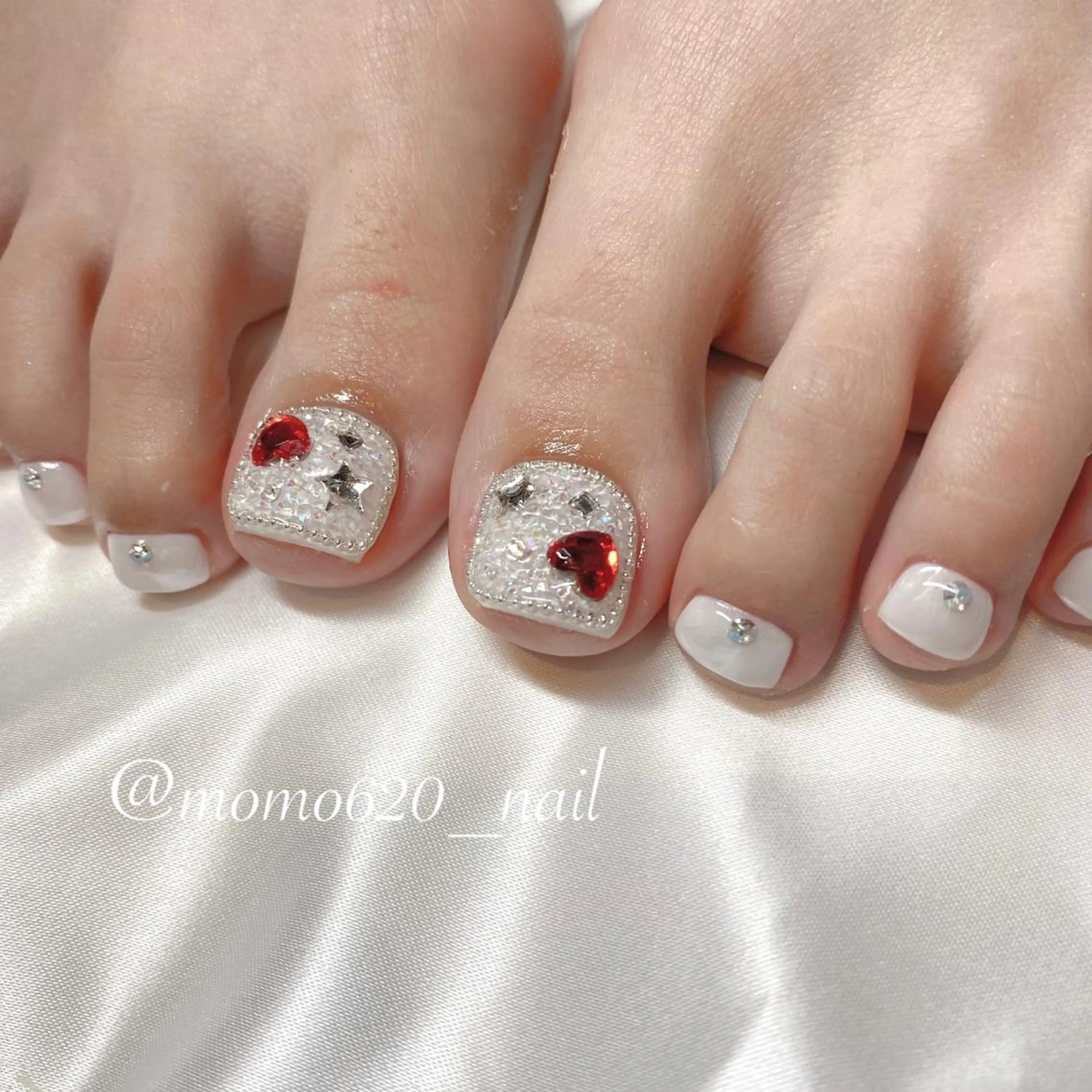 フットネイル親指2本アート✨の写真