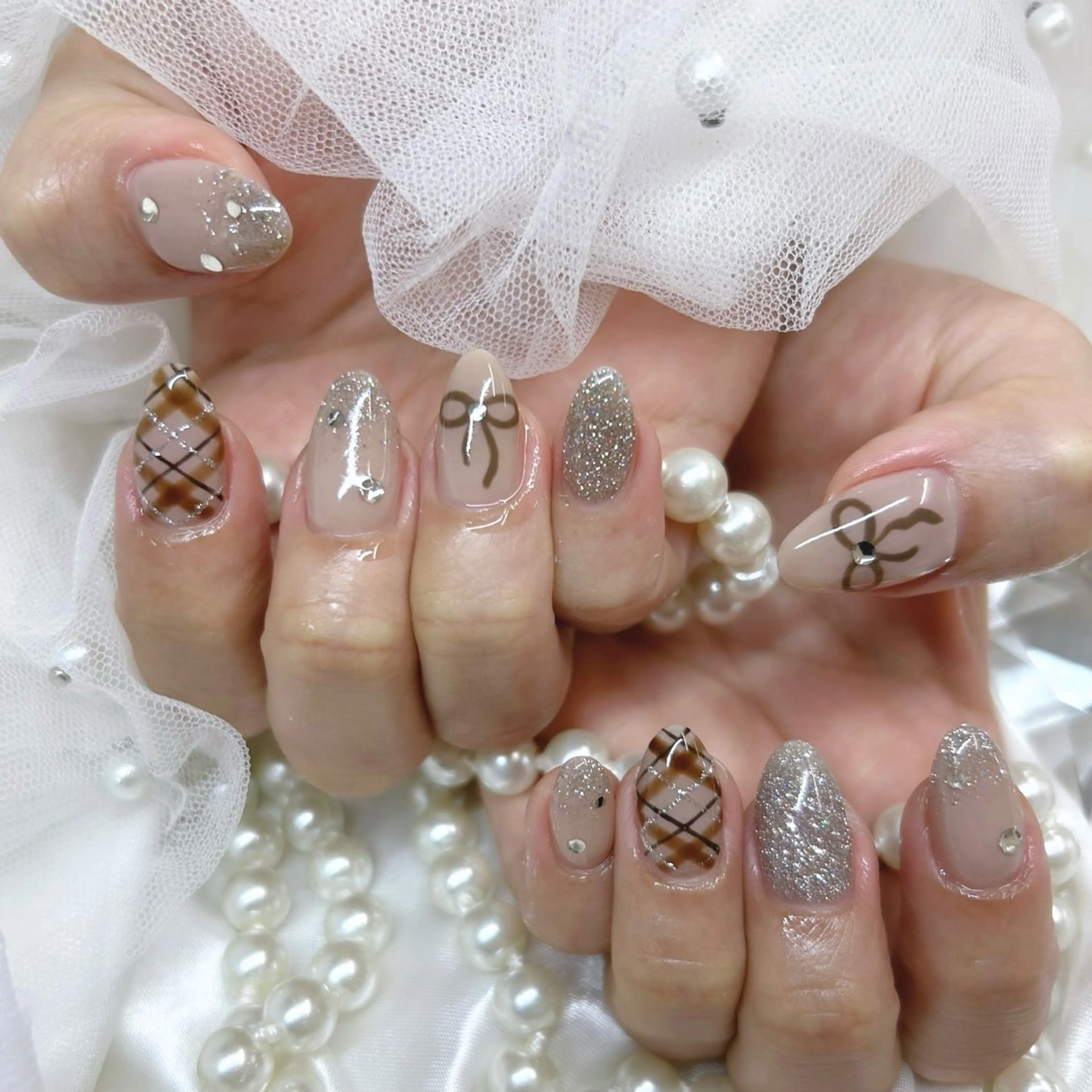 ミディアム ハンドネイル Nailsalon Angeのネイルデザイン