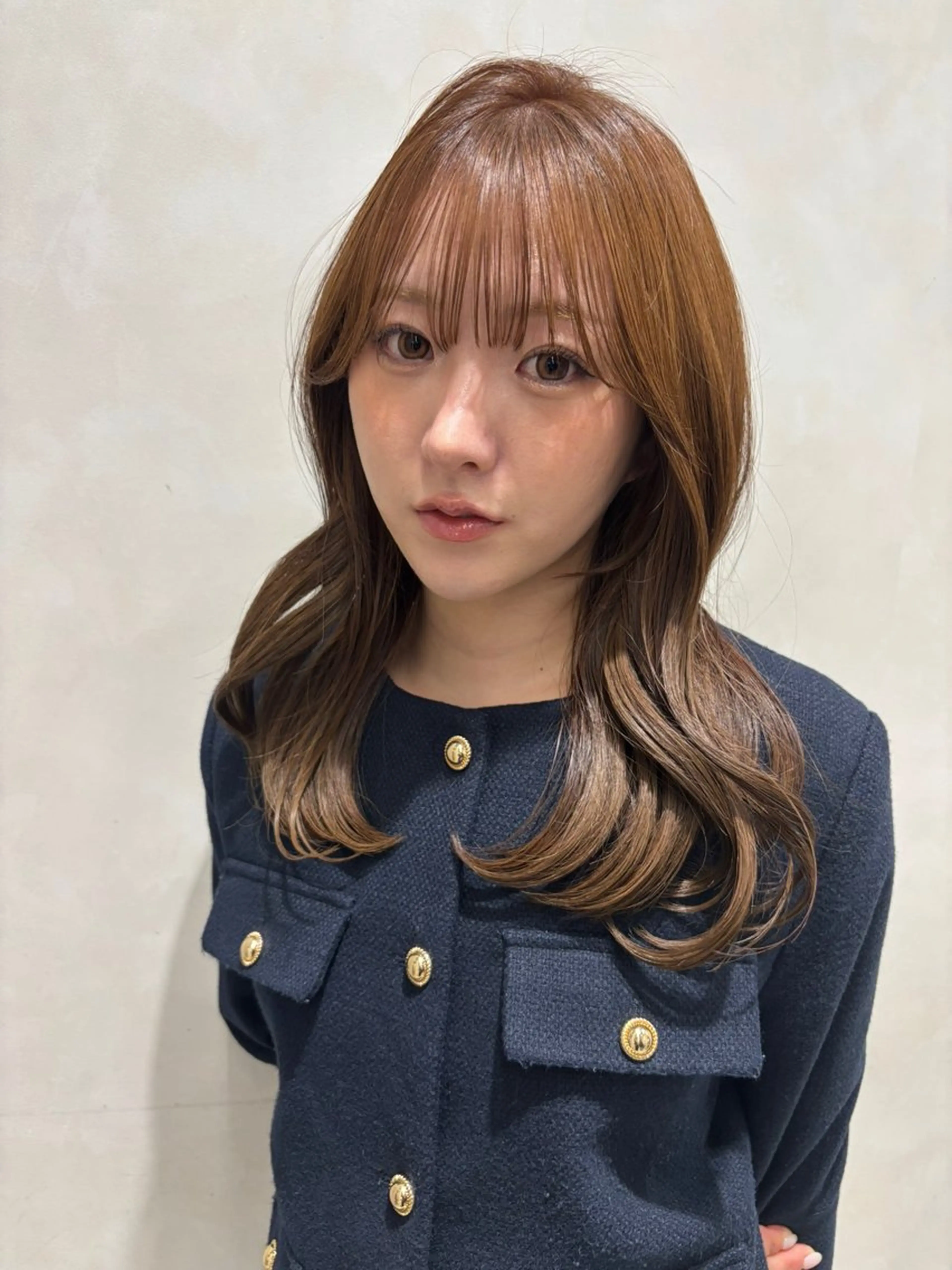 ミディアム カット ヘアカラー 🥇赤み消しカラー／ 髪質改善の匠🥇のヘアスタイル