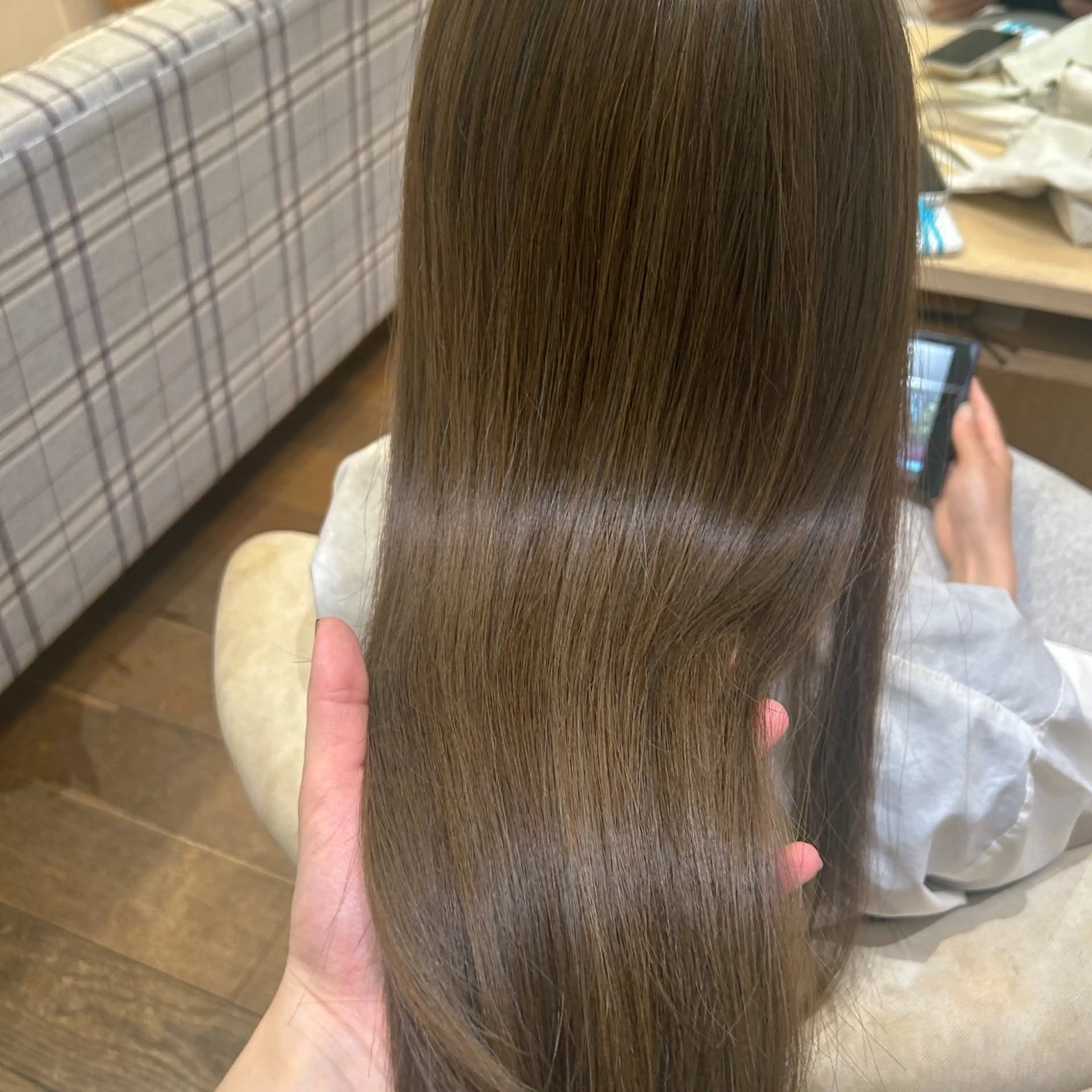 カラー ハイライトカラー 市吉 杏奈のヘアスタイル