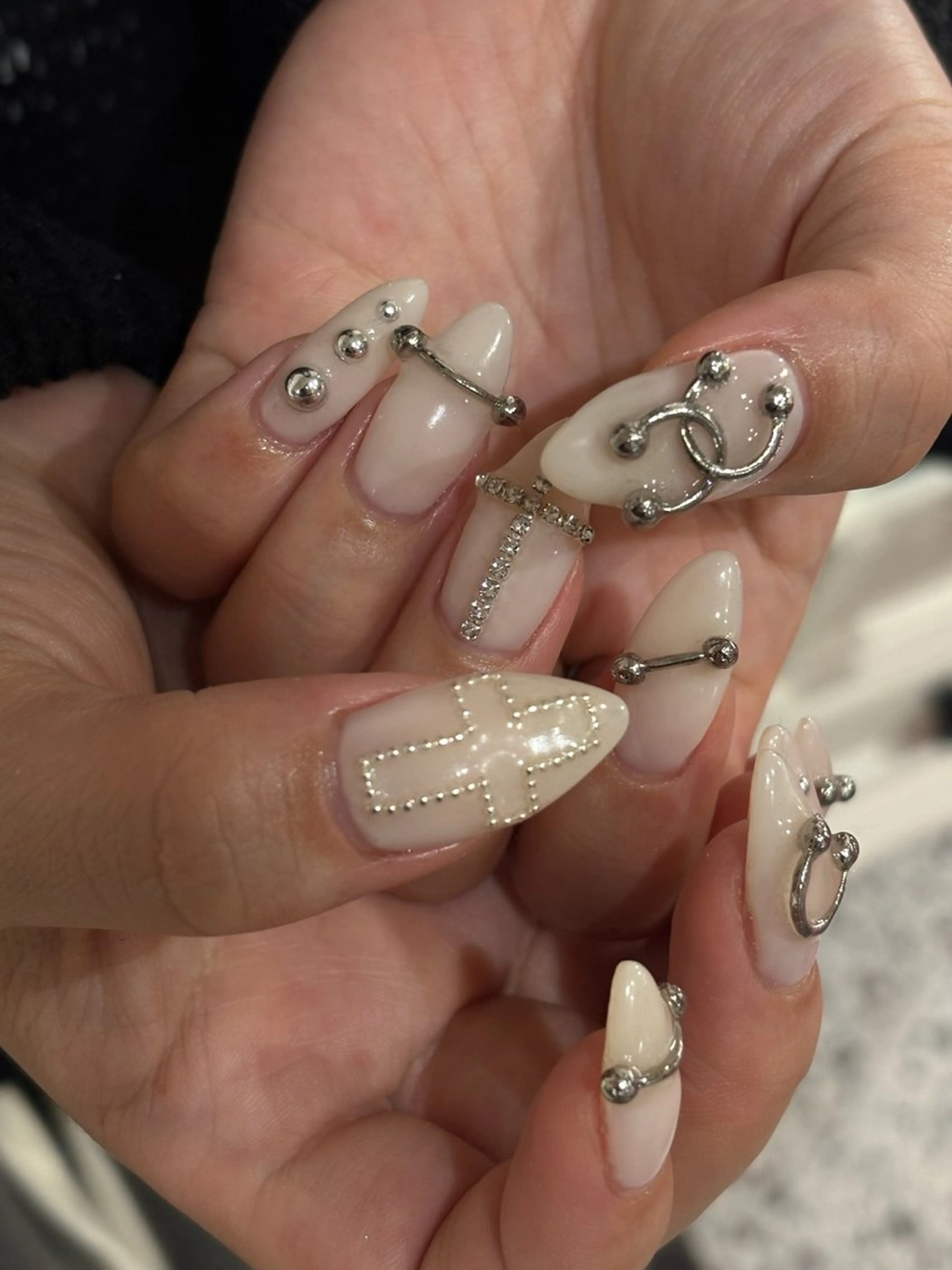 ネイル ハンドネイル emure. .のネイルデザイン