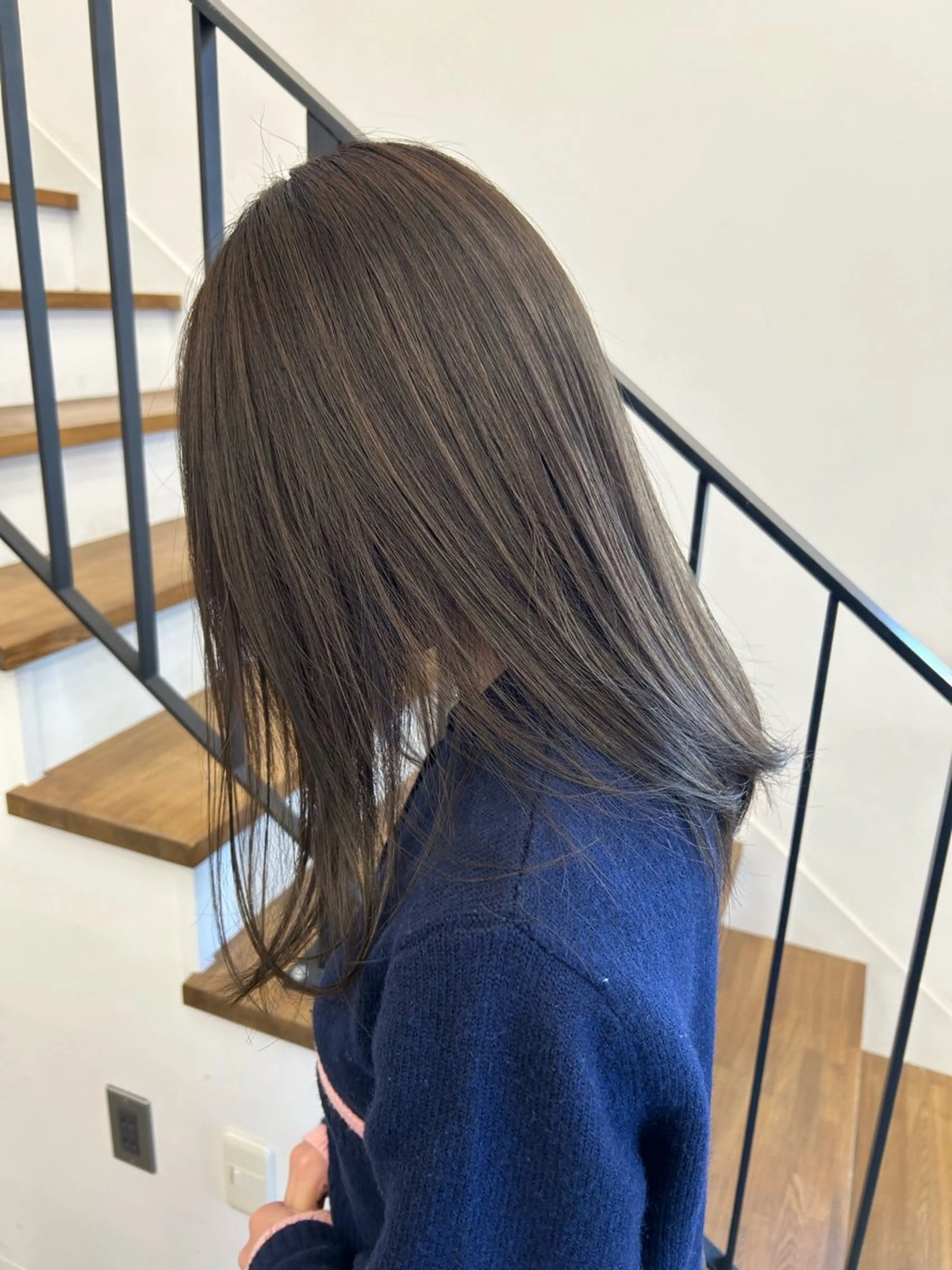 ロング ヘアカラー 本澤 朋香のヘアスタイル