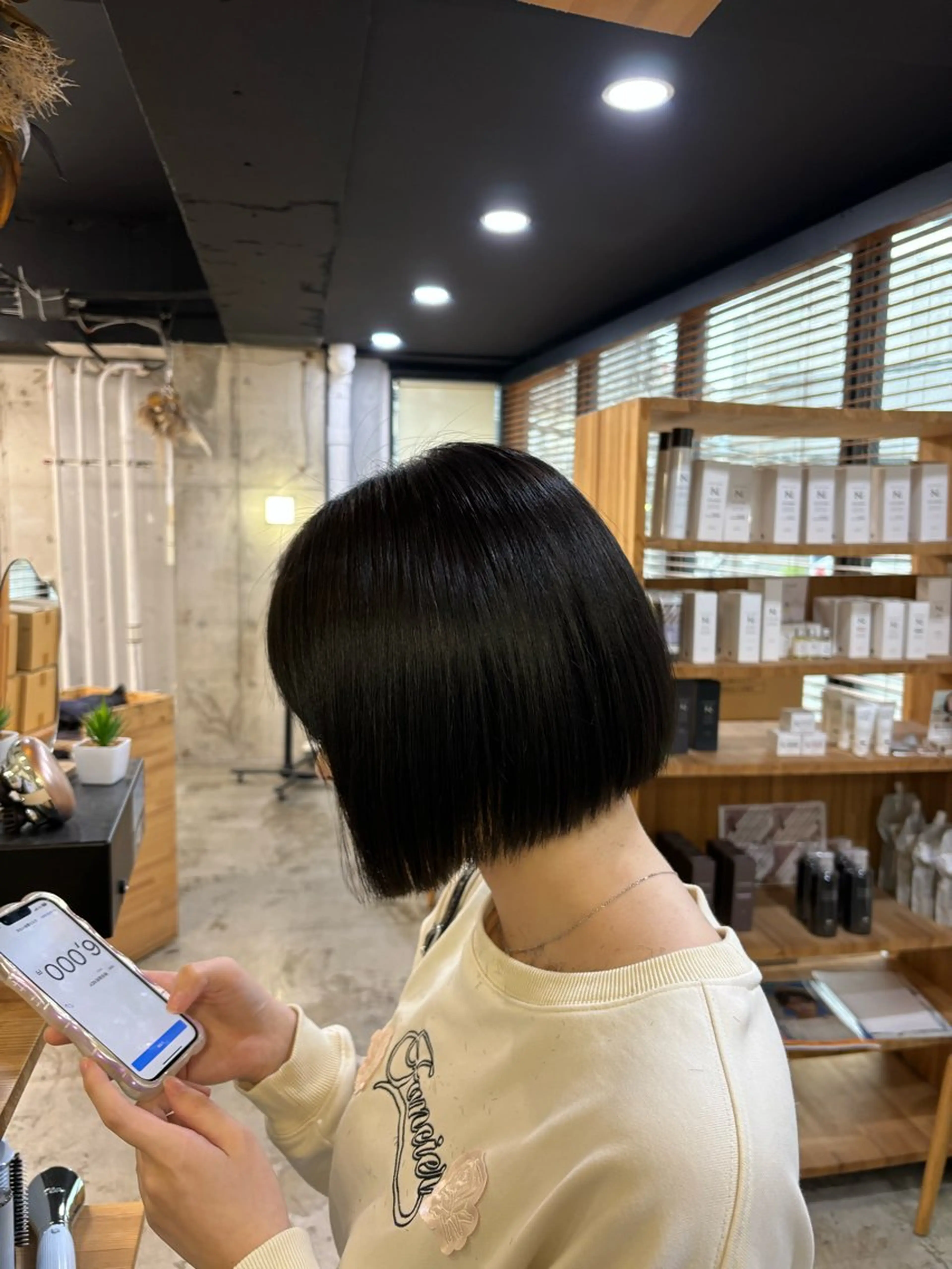 ショート mono / Manatoのヘアスタイル