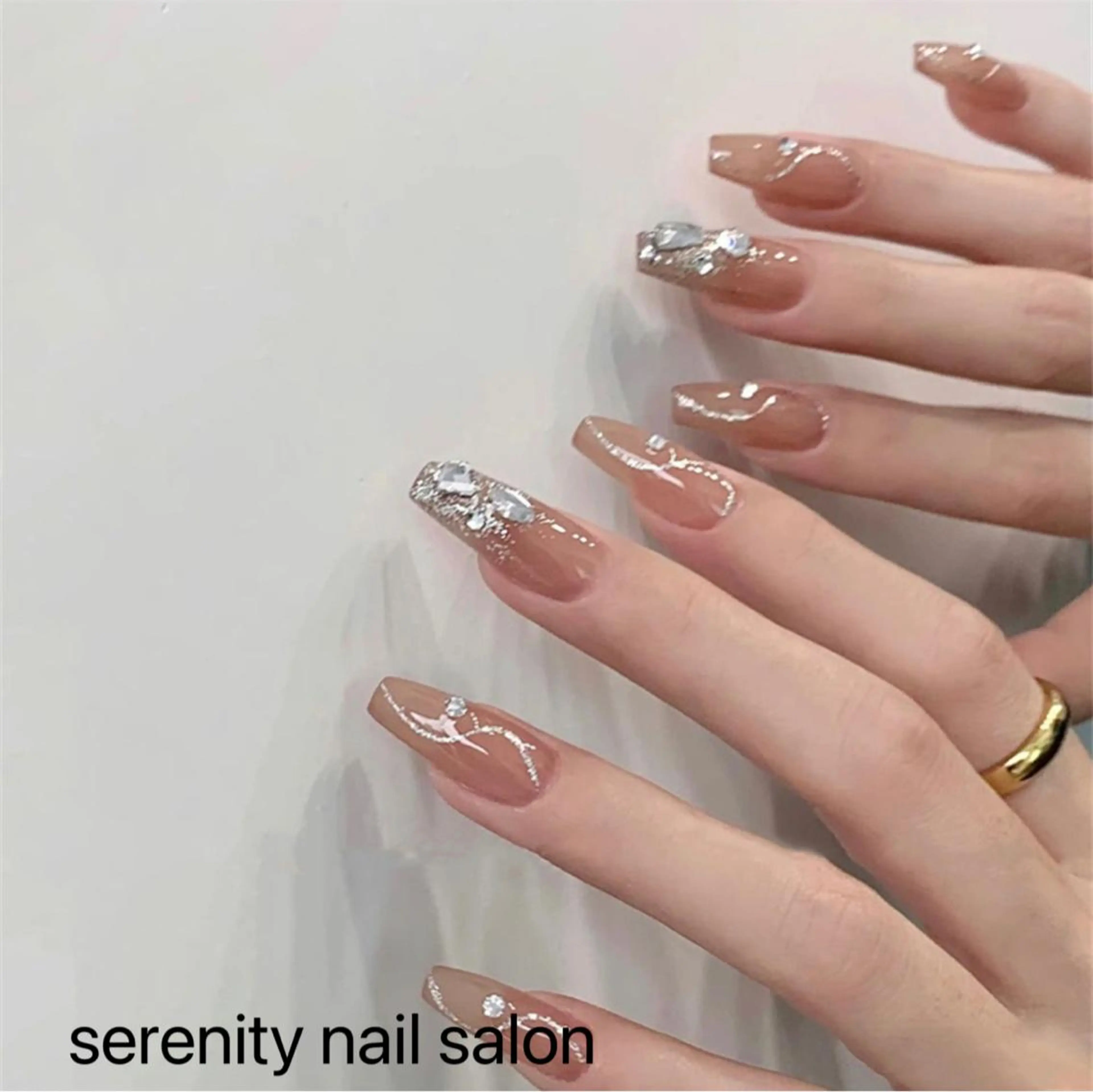 ネイル ハンドネイル ハンドケア ✨Serenity Nail salonのネイルデザイン