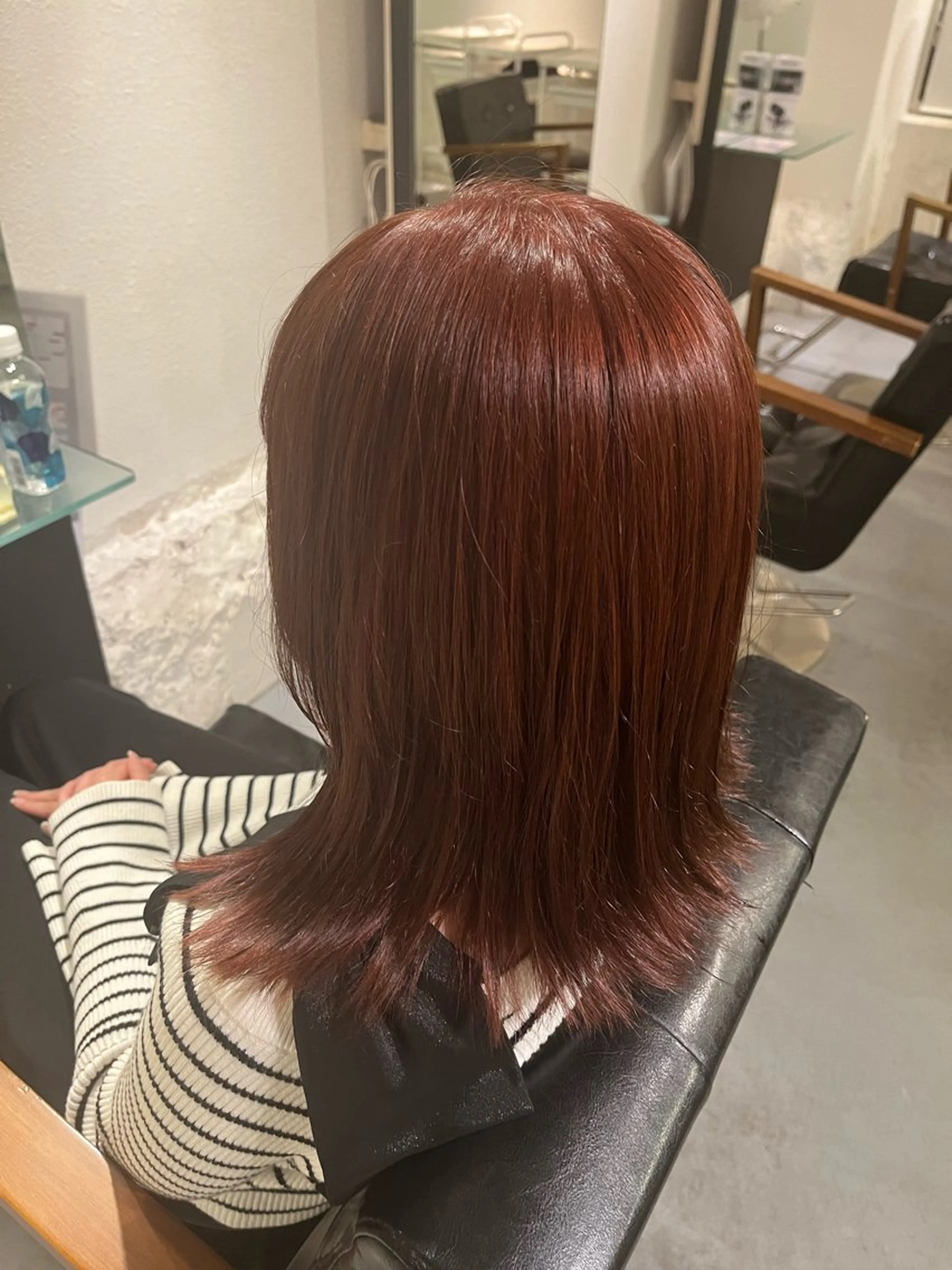 ミディアム カラー ブリーチ ブラウンカラー ブリーチなしカラー ピンクカラー ピンクブラウン ヘアカラー 顔周りカット/ 透明感カラー/ユナのヘアスタイル