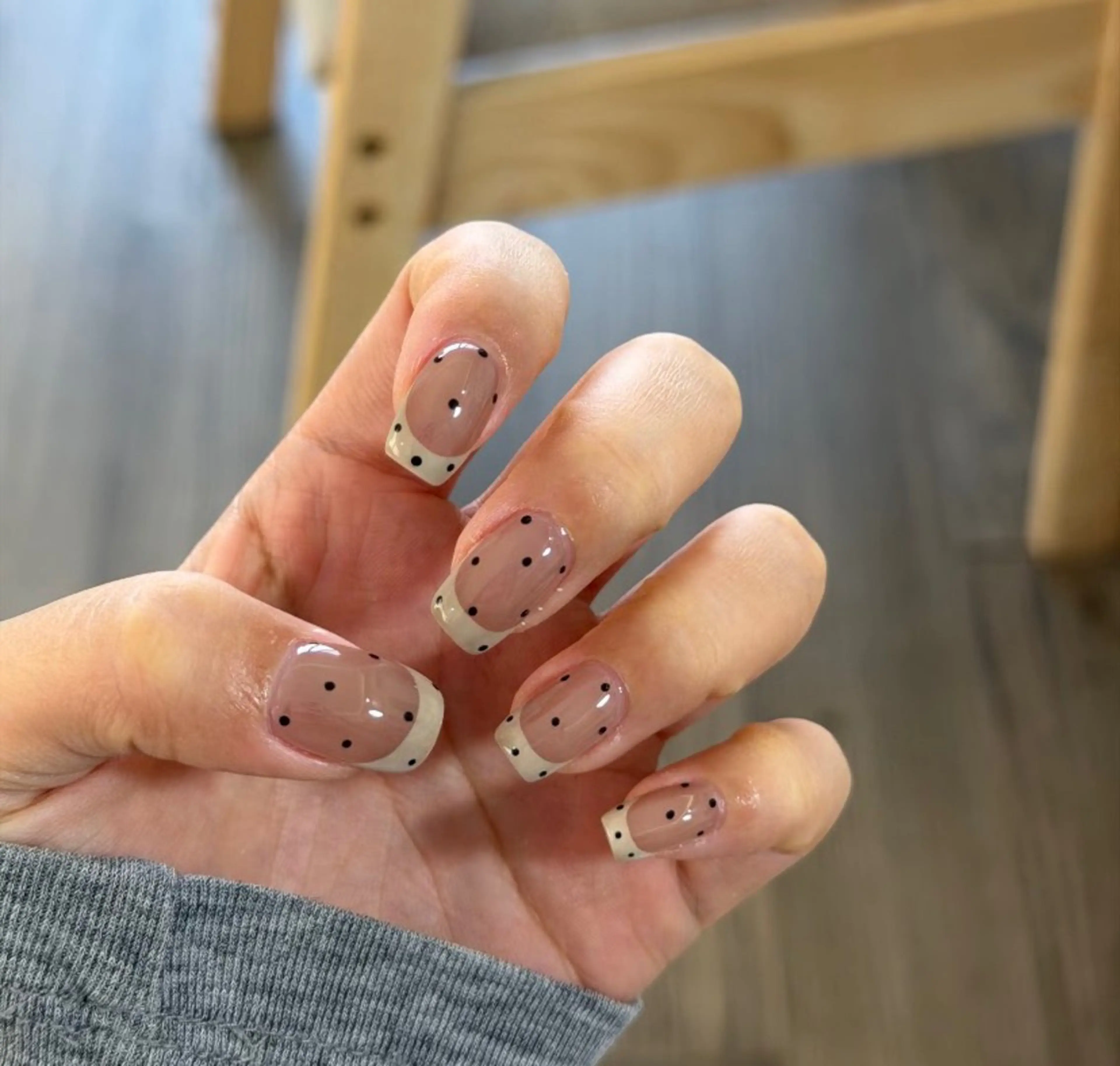 ネイル チークネイル フレンチネイル ジェルネイル ガーリー キラキラネイル ハンドネイル 高橋 雪のネイルデザイン