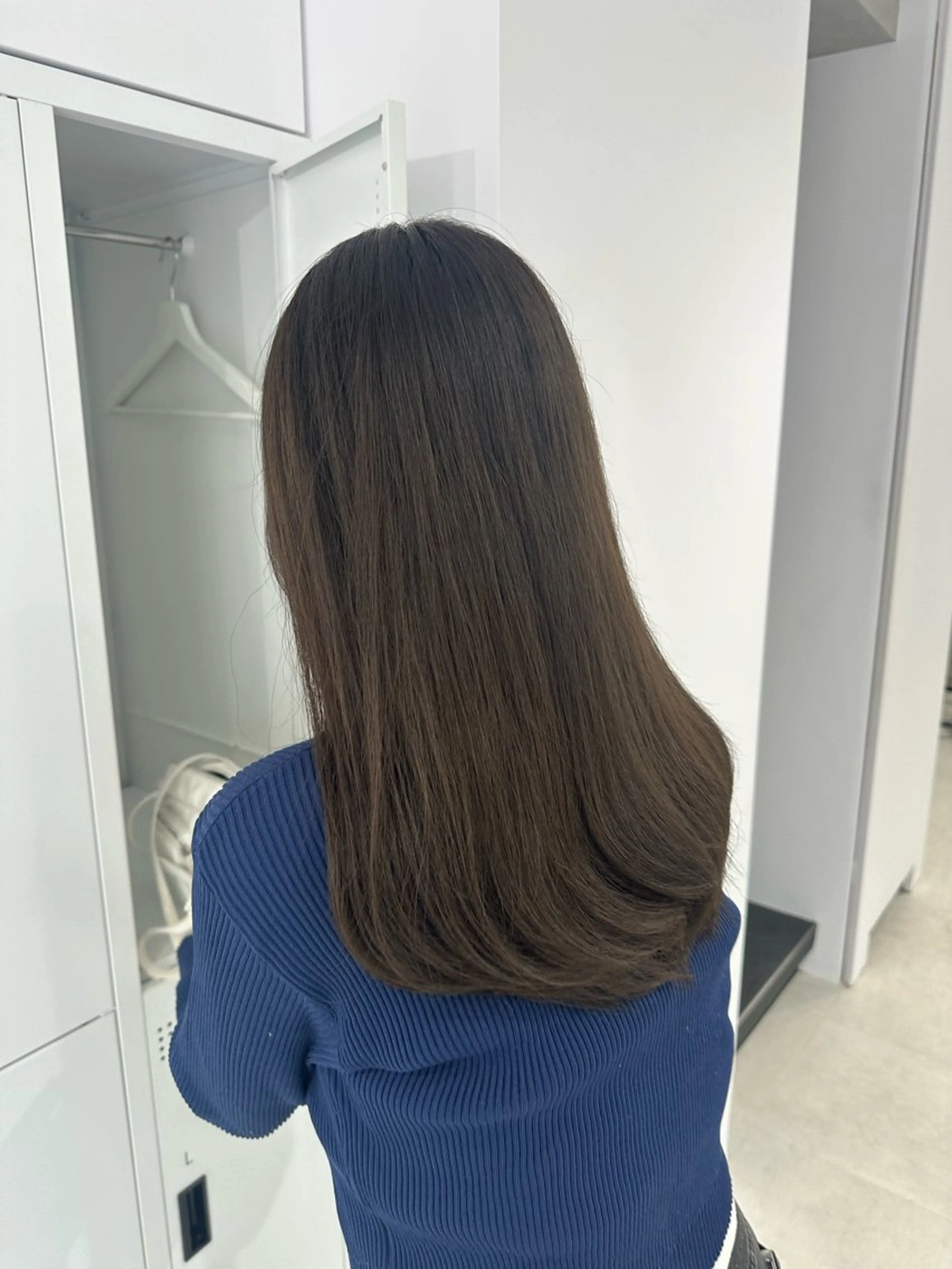 ロング カット ヘアカラー トリートメント ヘアセット やま/トレンドカラー /カットのヘアスタイル