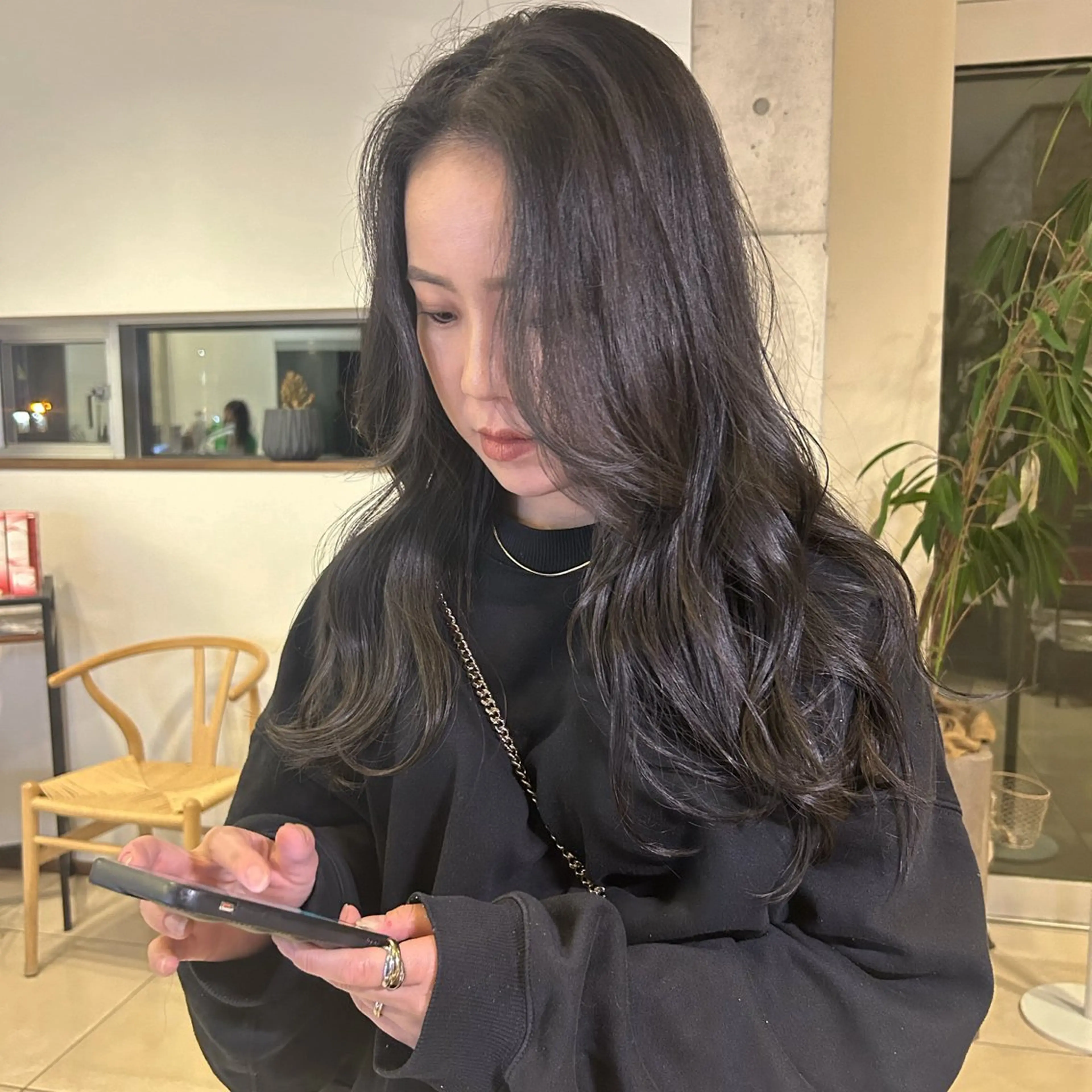 ロング 丸山 莉世のヘアスタイル