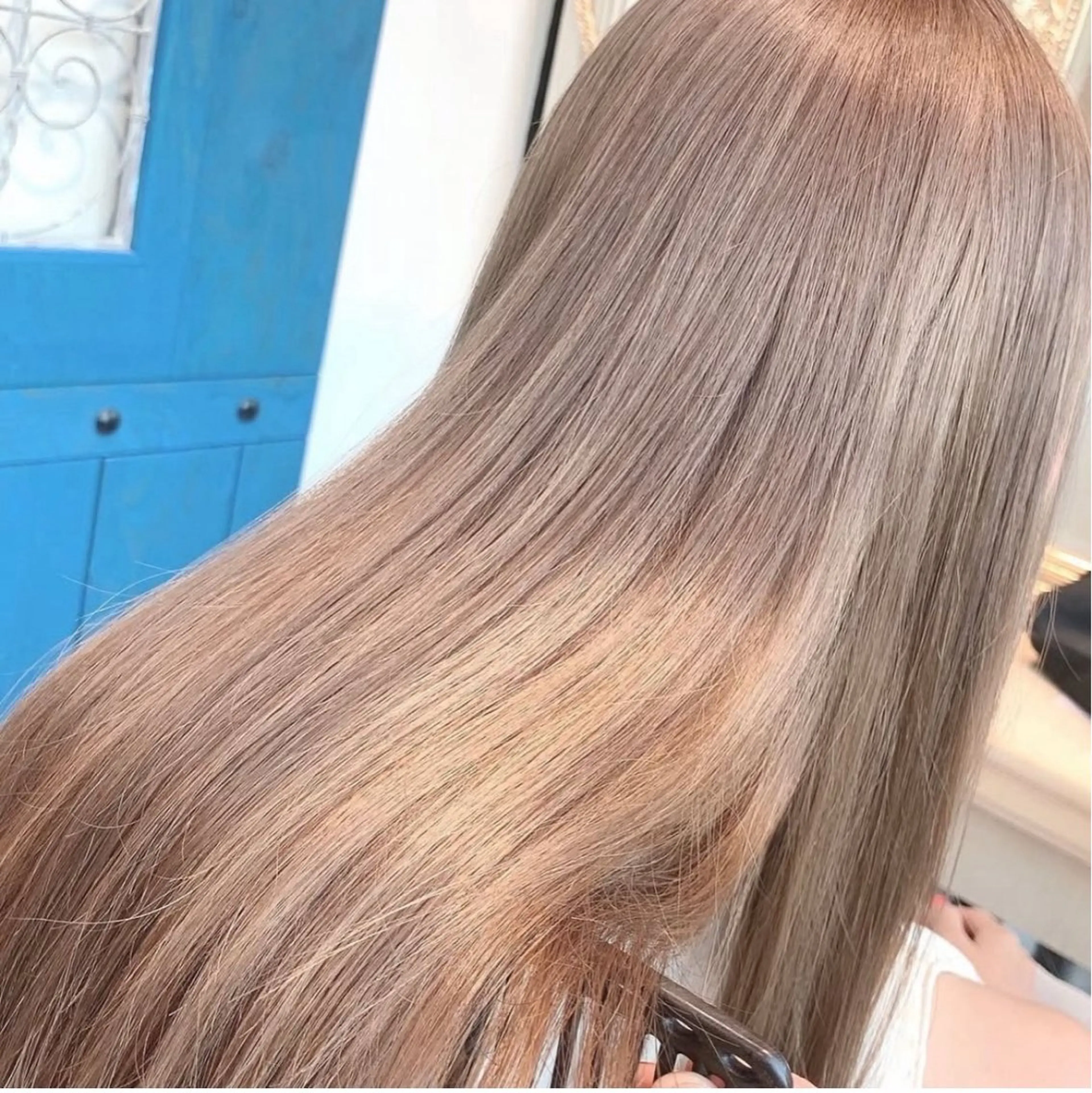 セミロング カラー 三井 千里のヘアスタイル