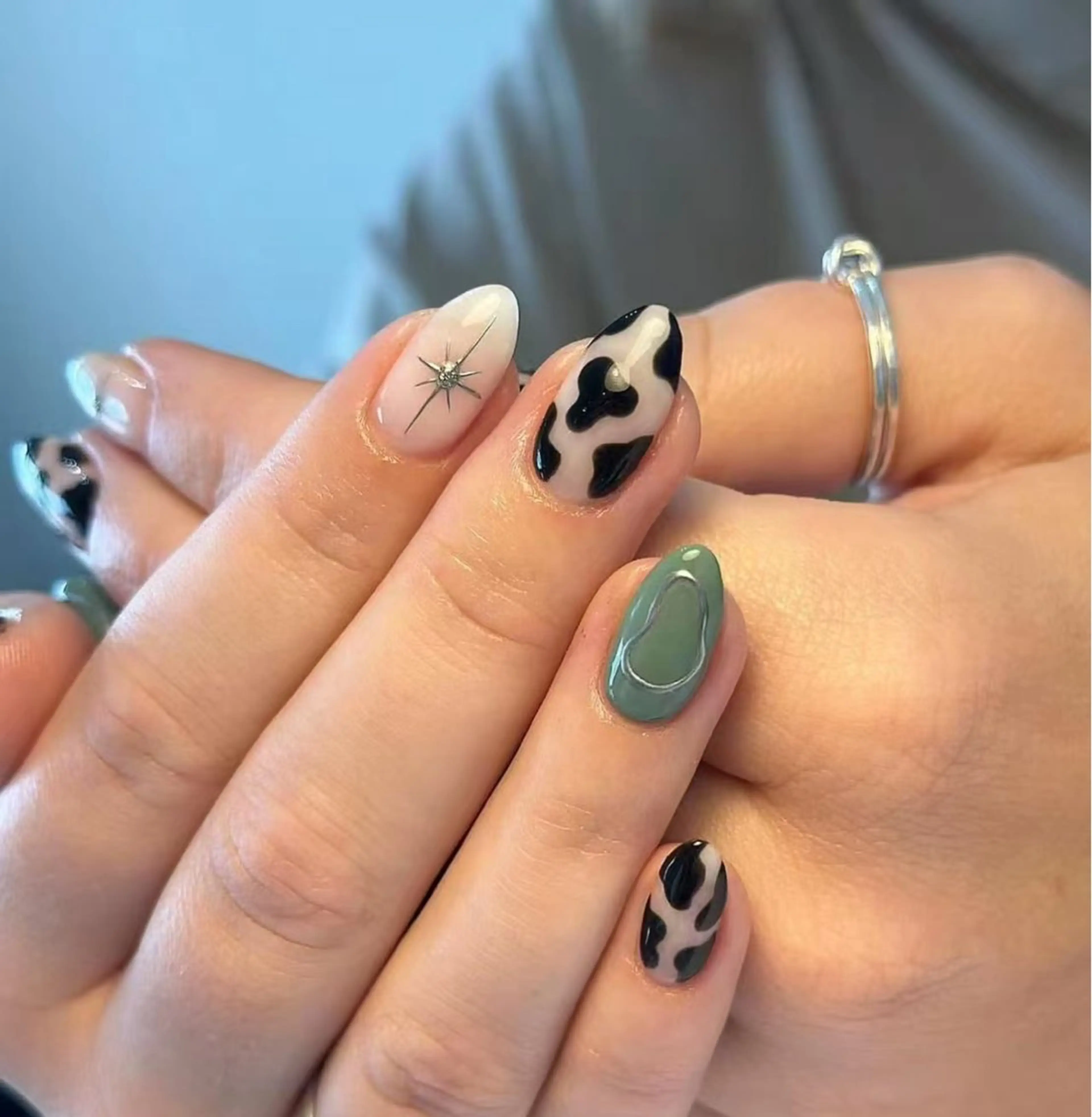 ネイル オーロラネイル フラワーネイル フットネイル フレンチネイル ジェルネイル ハンドネイル BabyYouMi nailのネイルデザイン