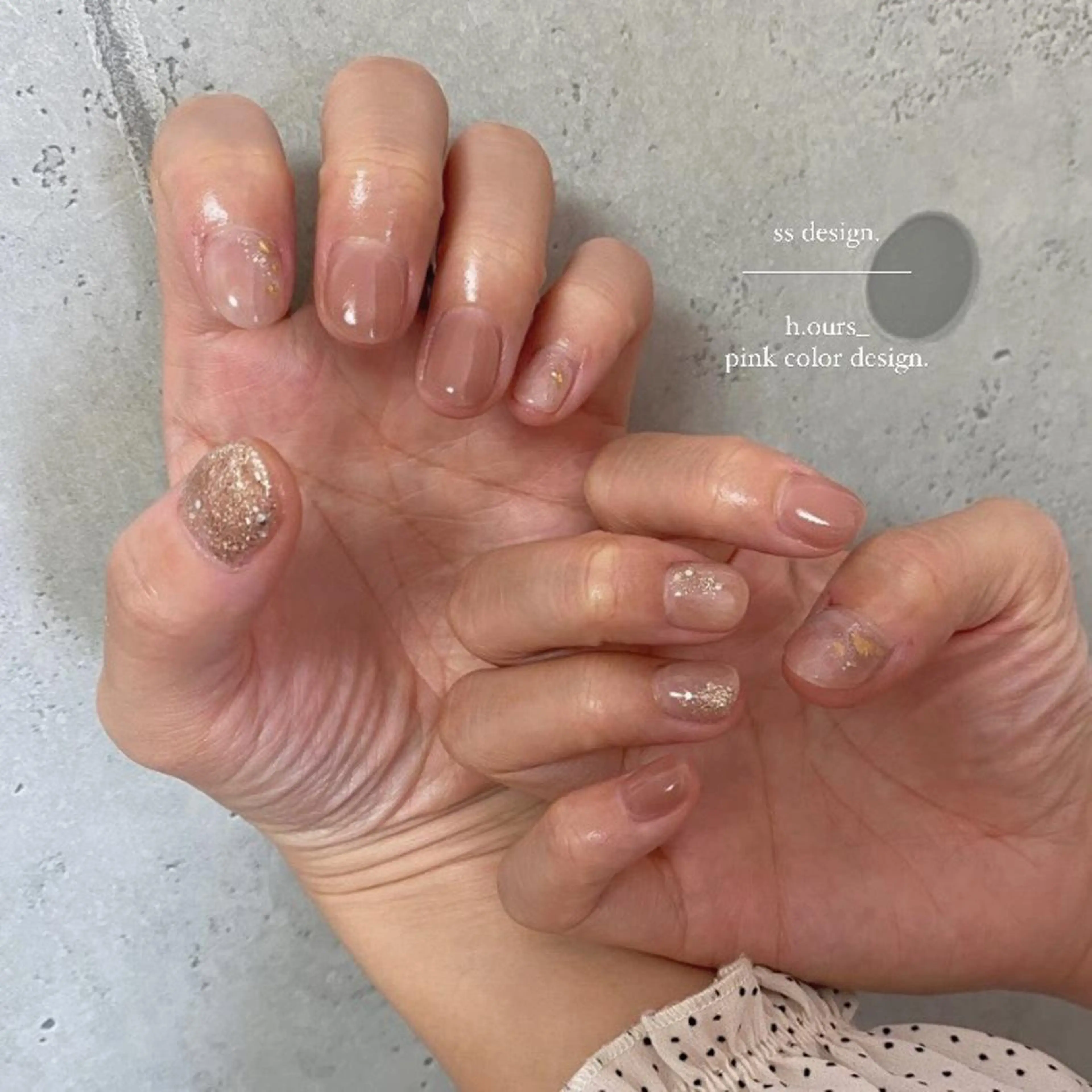 ネイル ニュアンスネイル オフィスネイル ワンカラーネイル シンプルネイル ホワイト h.ours _のネイルデザイン