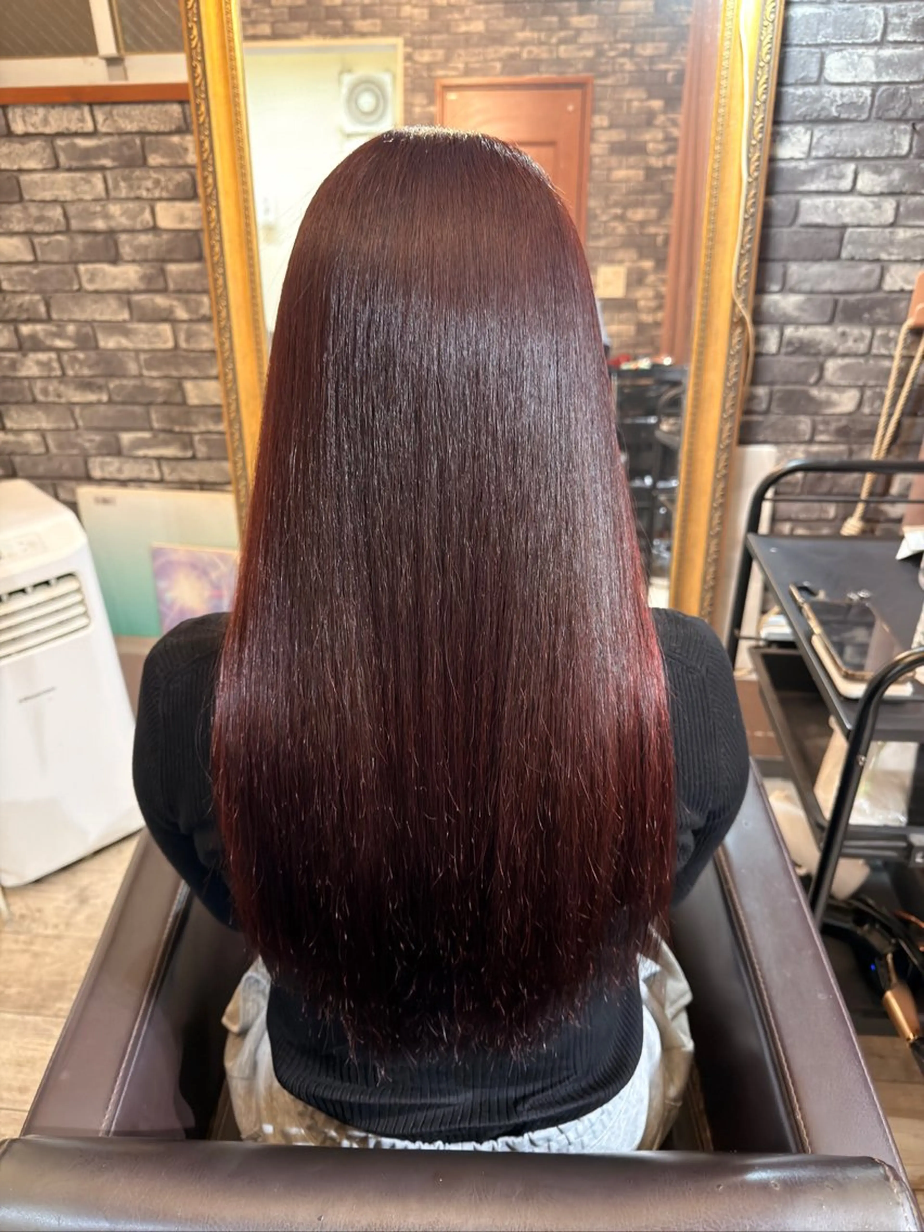 ロング カラー ブリーチ カシス ダブルカラー ハイトーンカラー レッドカラー 東心斎橋☆豆柴 🐾倶楽部のヘアスタイル