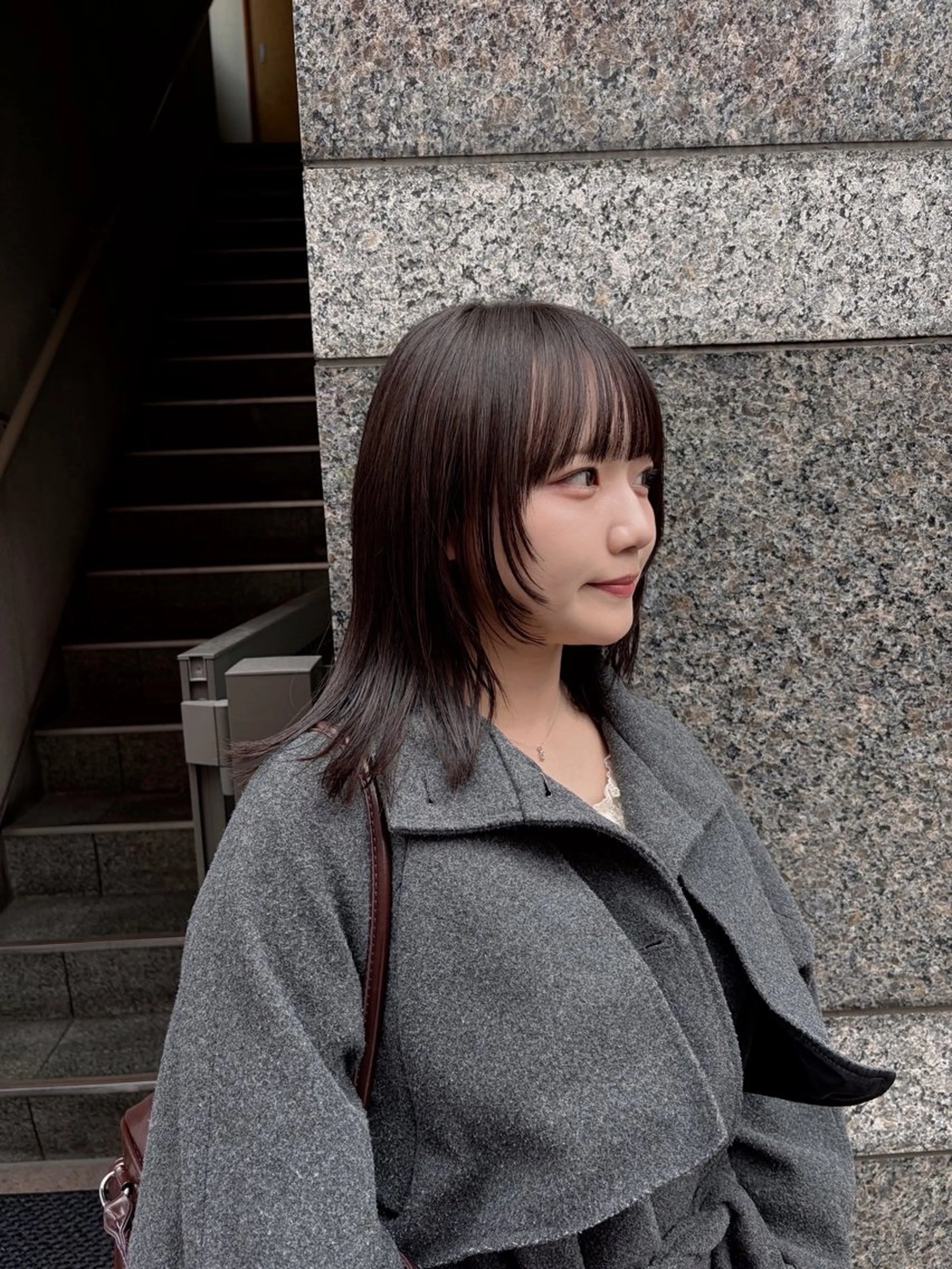 ミディアム カラー ヘアアレンジ mina 🐈‍⬛ ラフな似合わせヘアのヘアスタイル