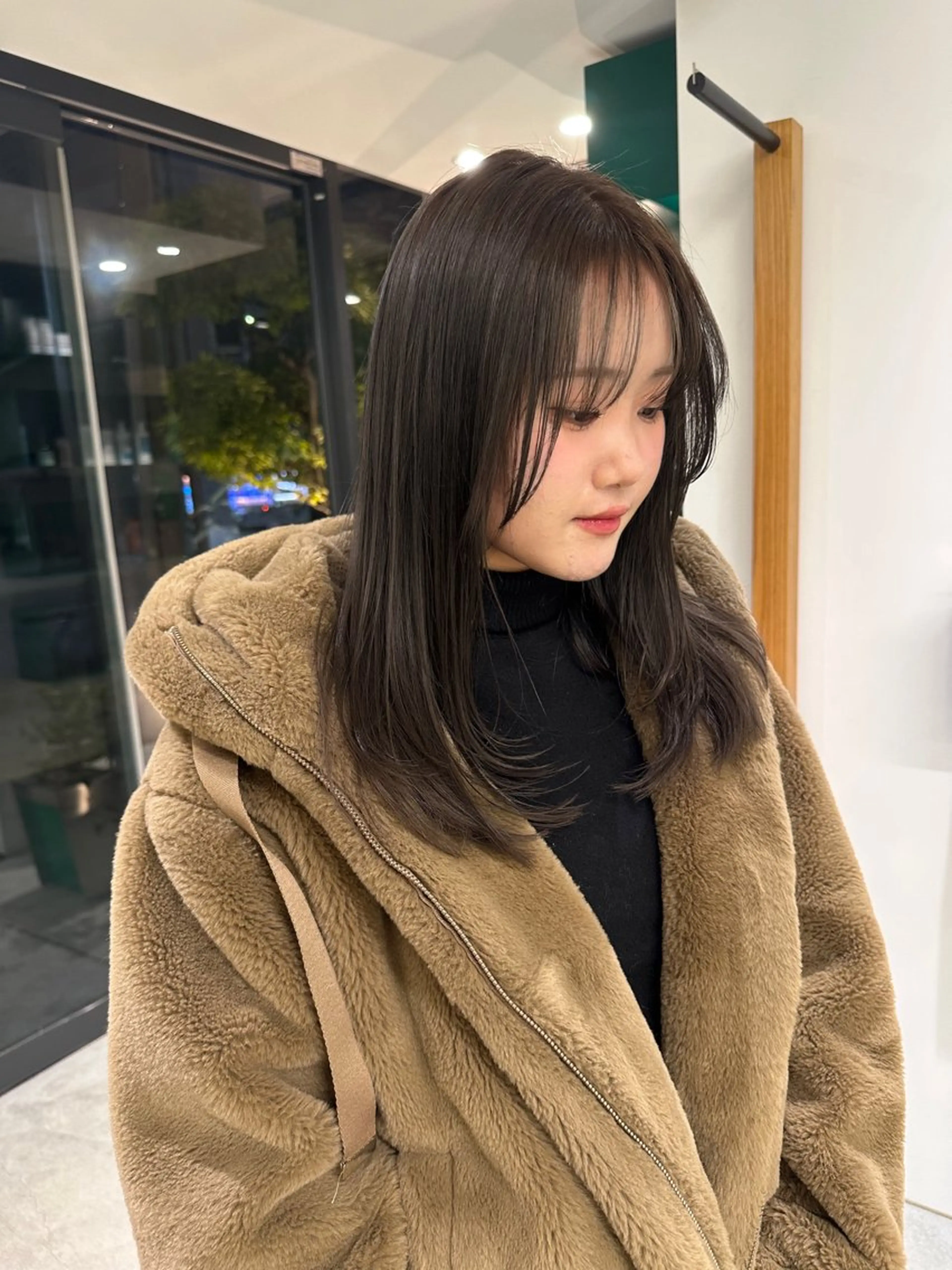 ミディアム カラー カット ヘアカラー トリートメント ハイトーン/透け感 カラー🎀真香のヘアスタイル