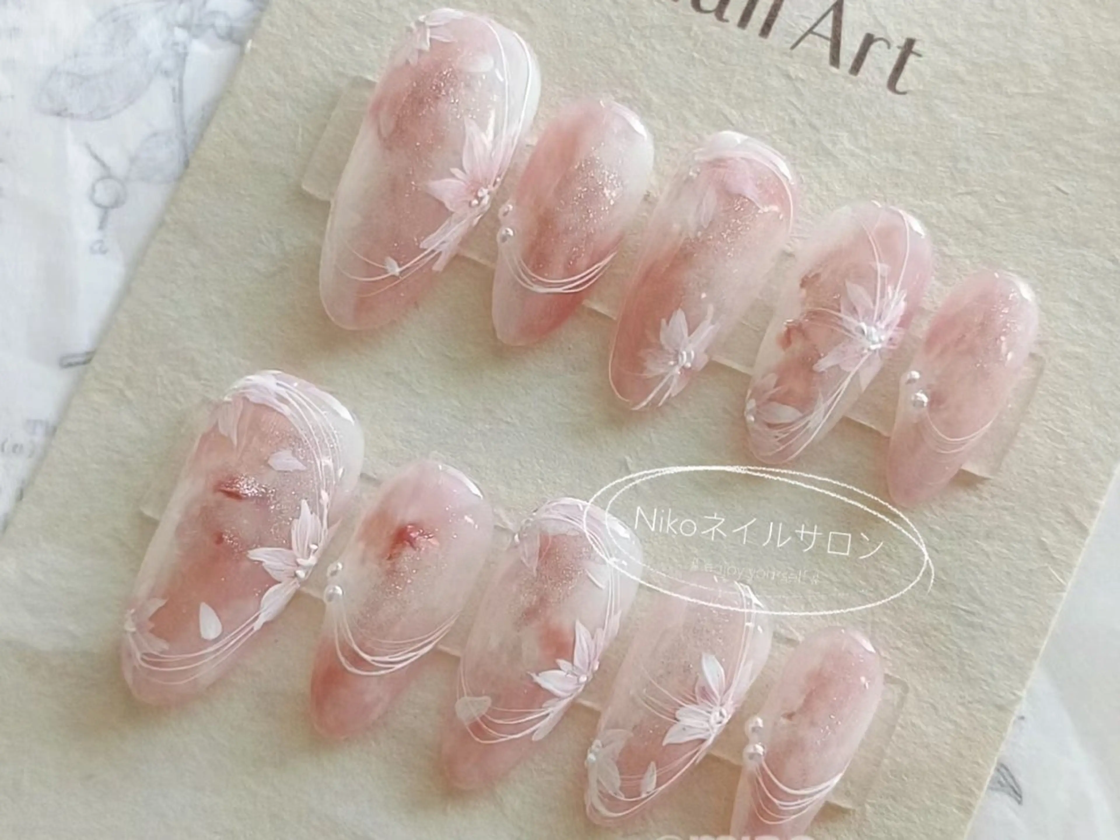 ネイル ジェルネイル ハート 韓国ネイル ニュアンスネイル パラジェル ハンドネイル Nikoネイルサロン 高田馬場店のネイルデザイン