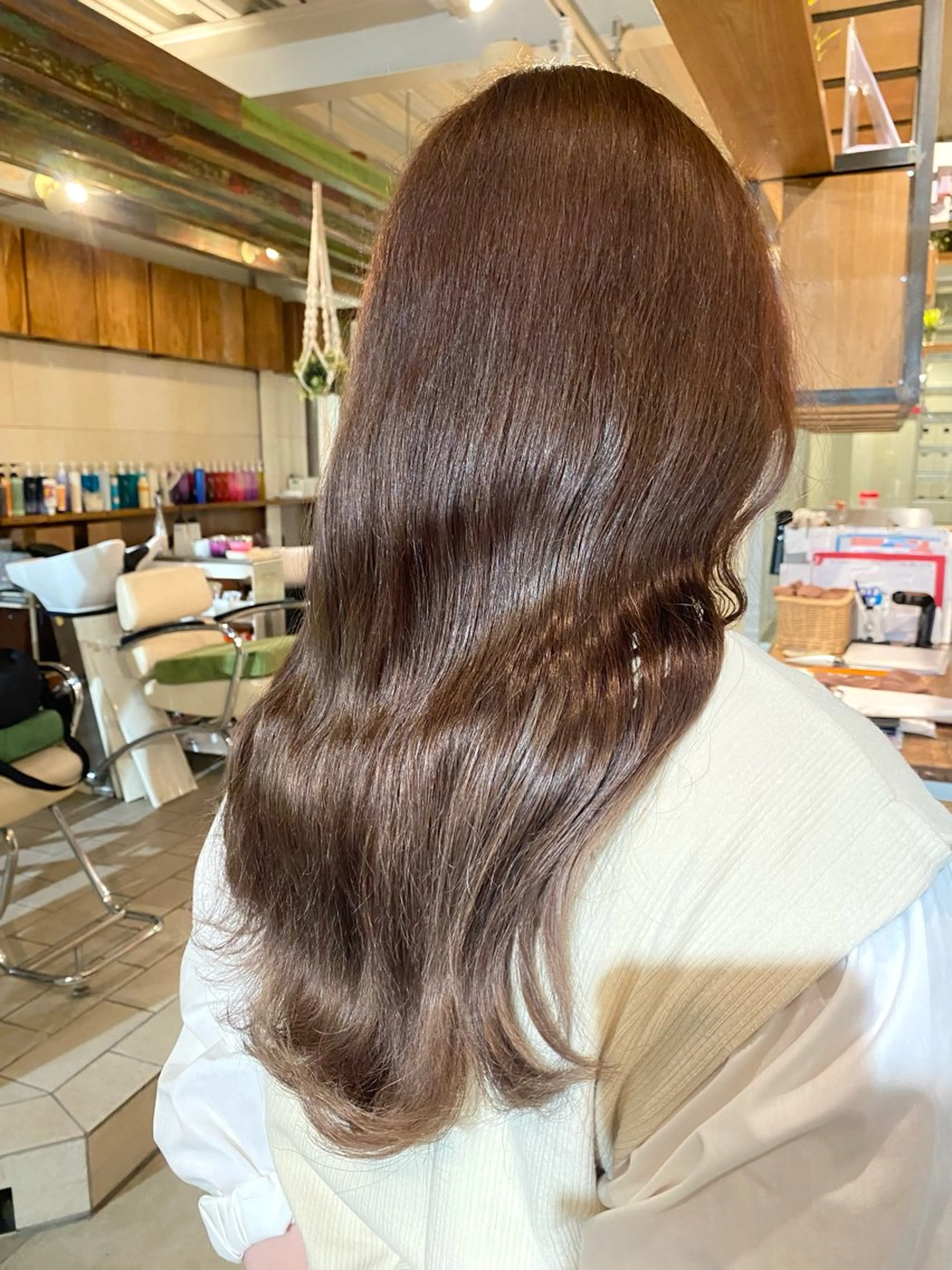 ロング 白上 愛佳のヘアスタイル