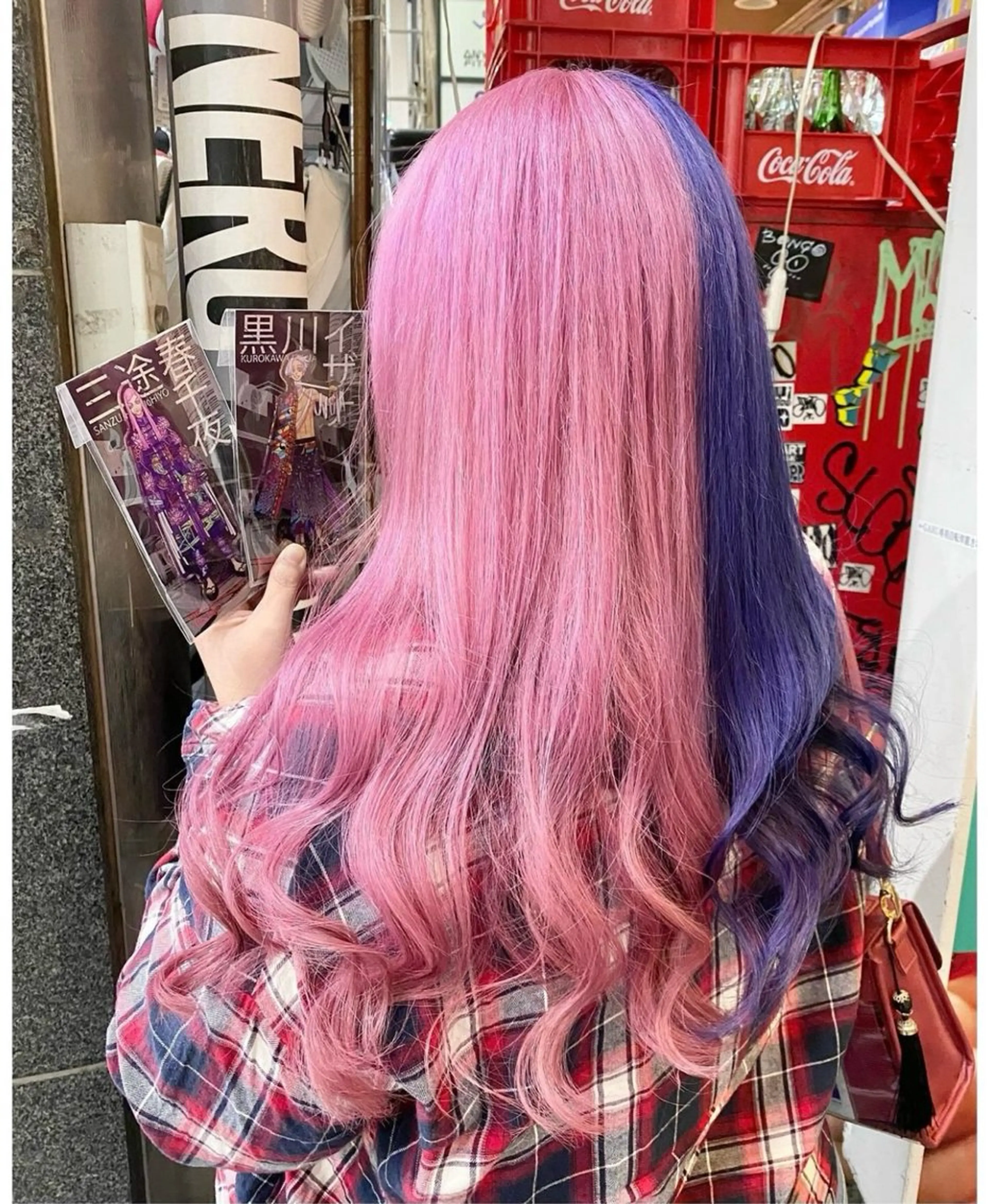 セミロング カラー ヘアカラー TSUNO🦖 派手髪/オタク美容師のヘアスタイル