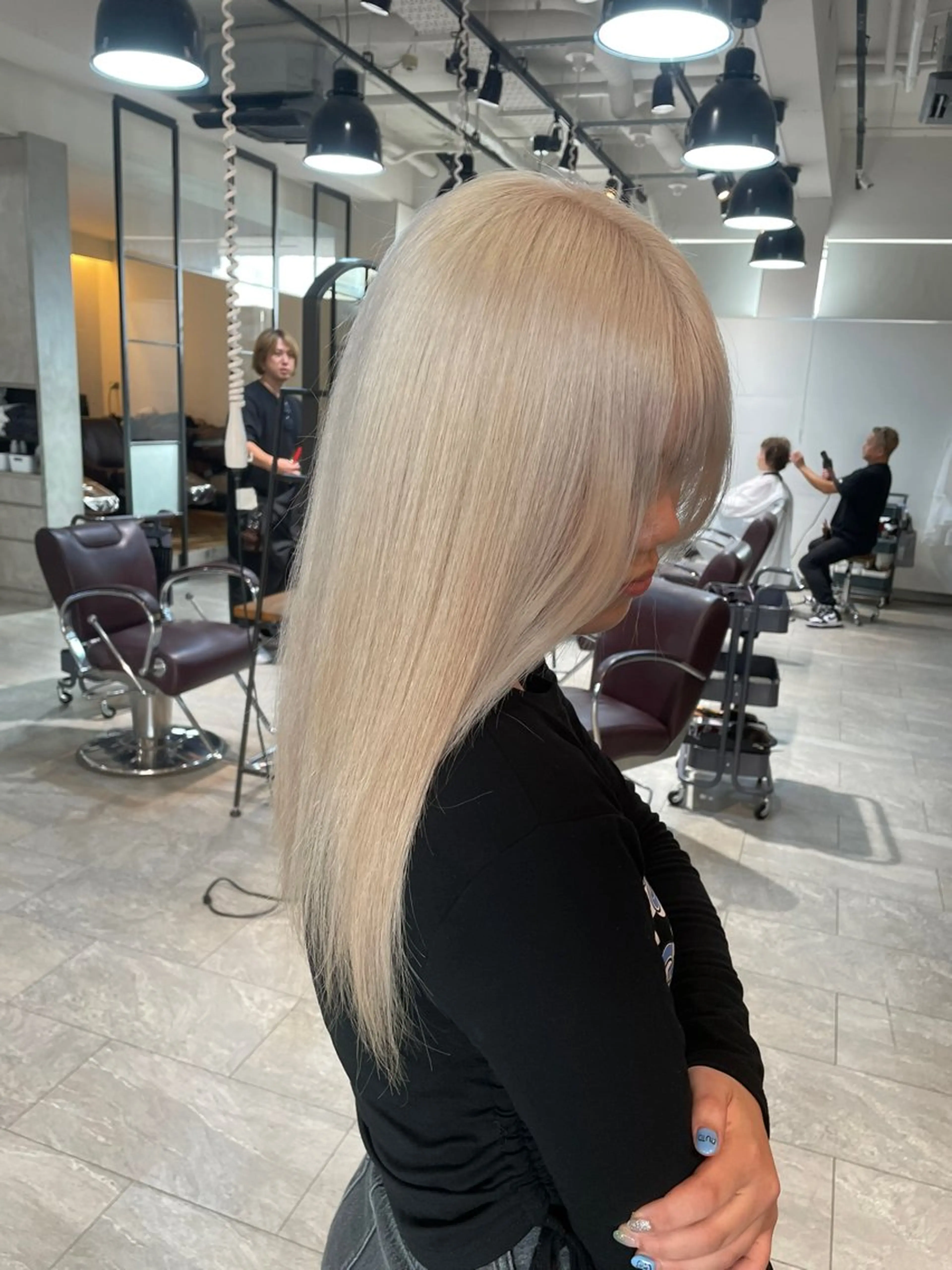 セミロング カラー パーマ ヘアアレンジ ヘアカラー トリートメント ブリーチカラー🤍 颯馬🐈‍⬛のヘアスタイル