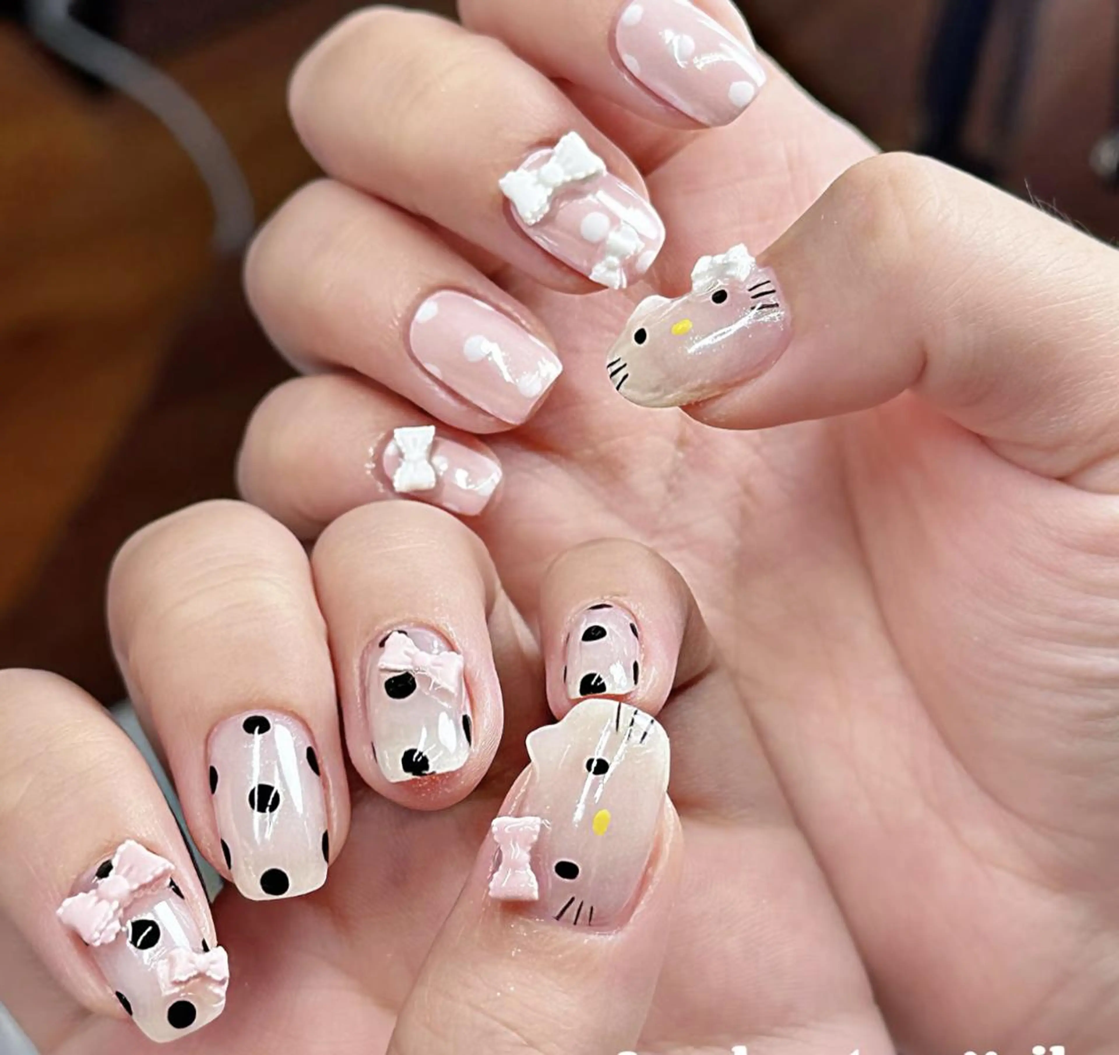 ネイル ハンドネイル 🎀 Ayaka_nailのネイルデザイン