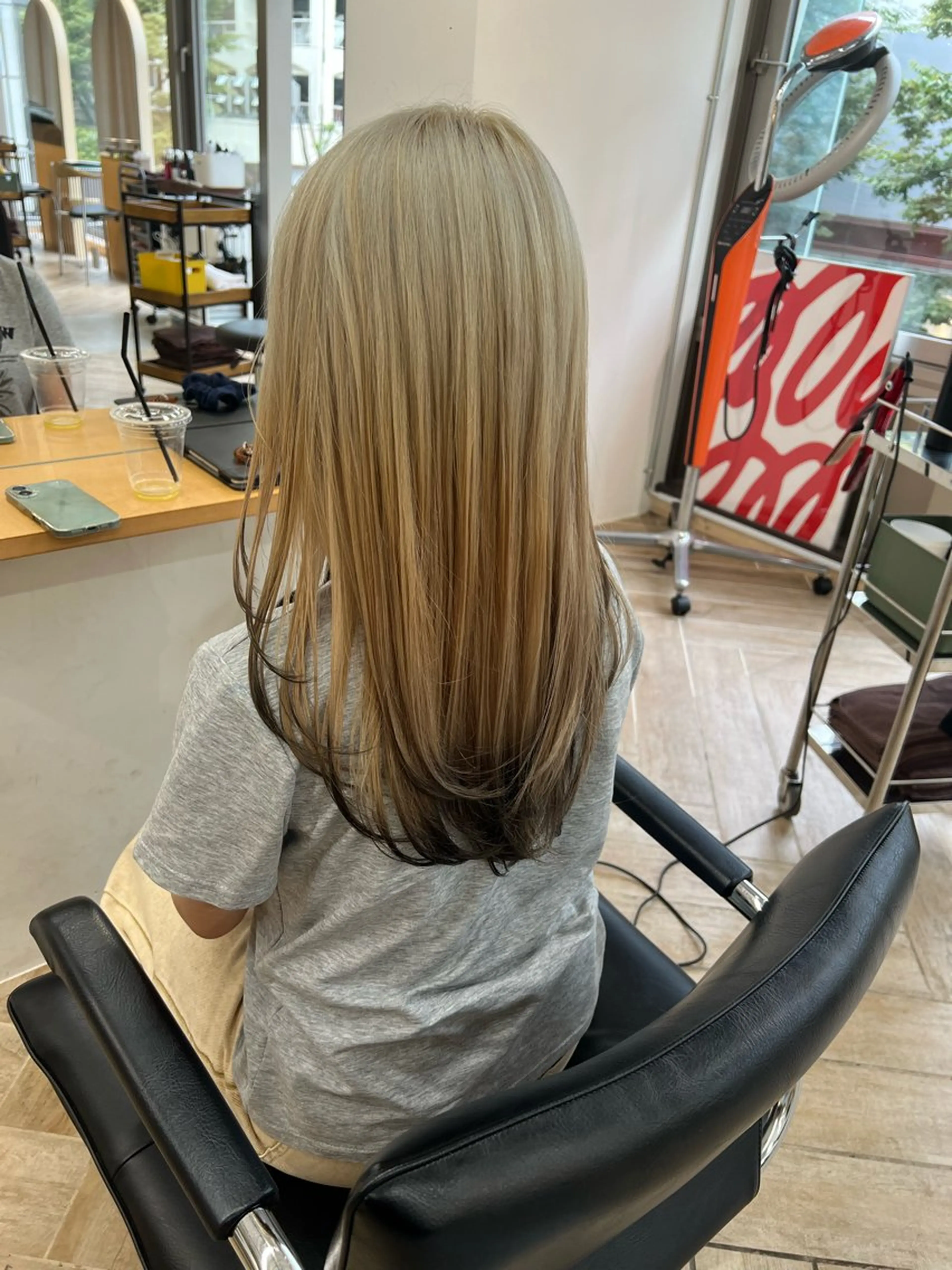 ロング カラー カット ヘアカラー トリートメント ベージュ/髪質改善 新潟/万代/井上佑のヘアスタイル