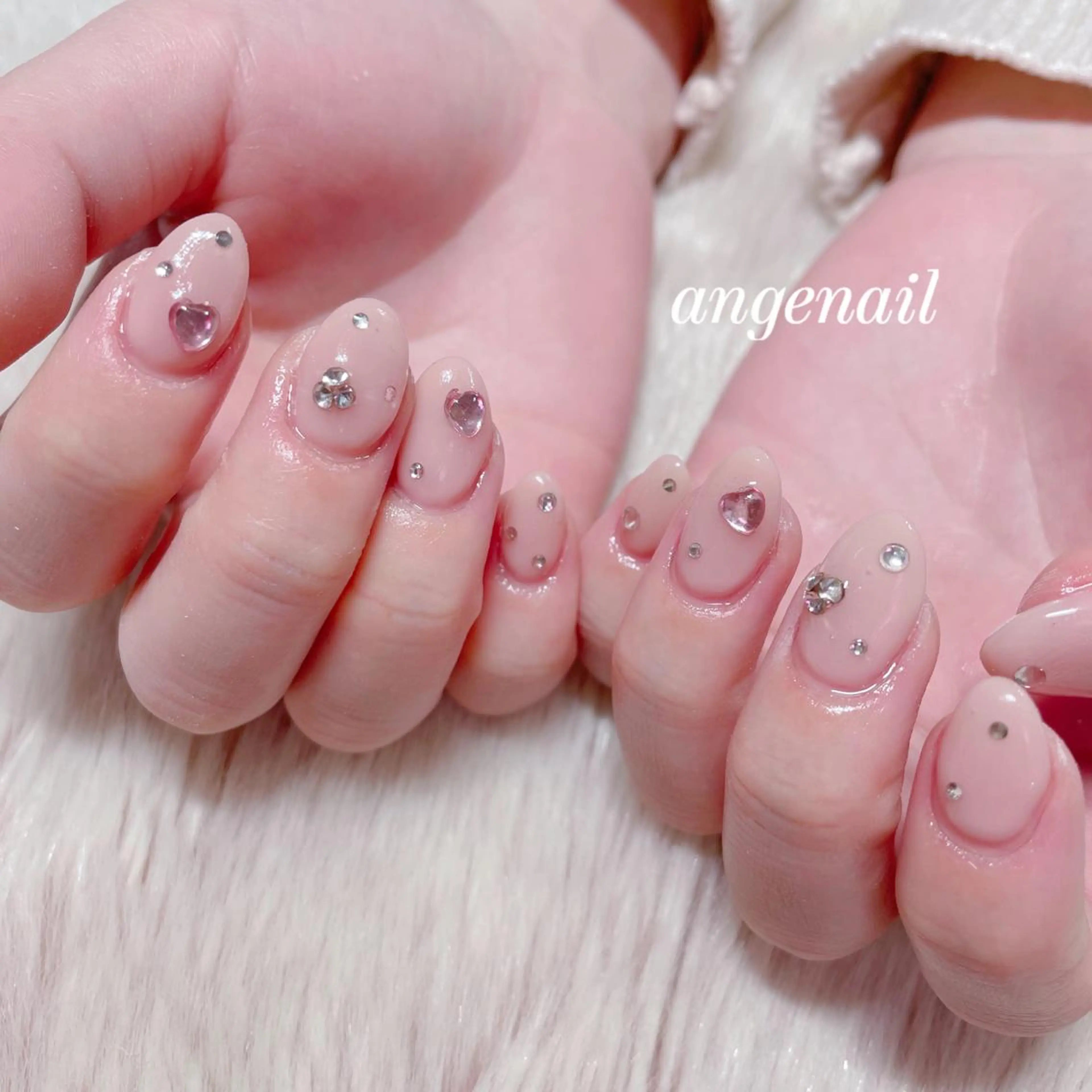 ネイル ハンドネイル オーナーネイリスト MAKIのネイルデザイン