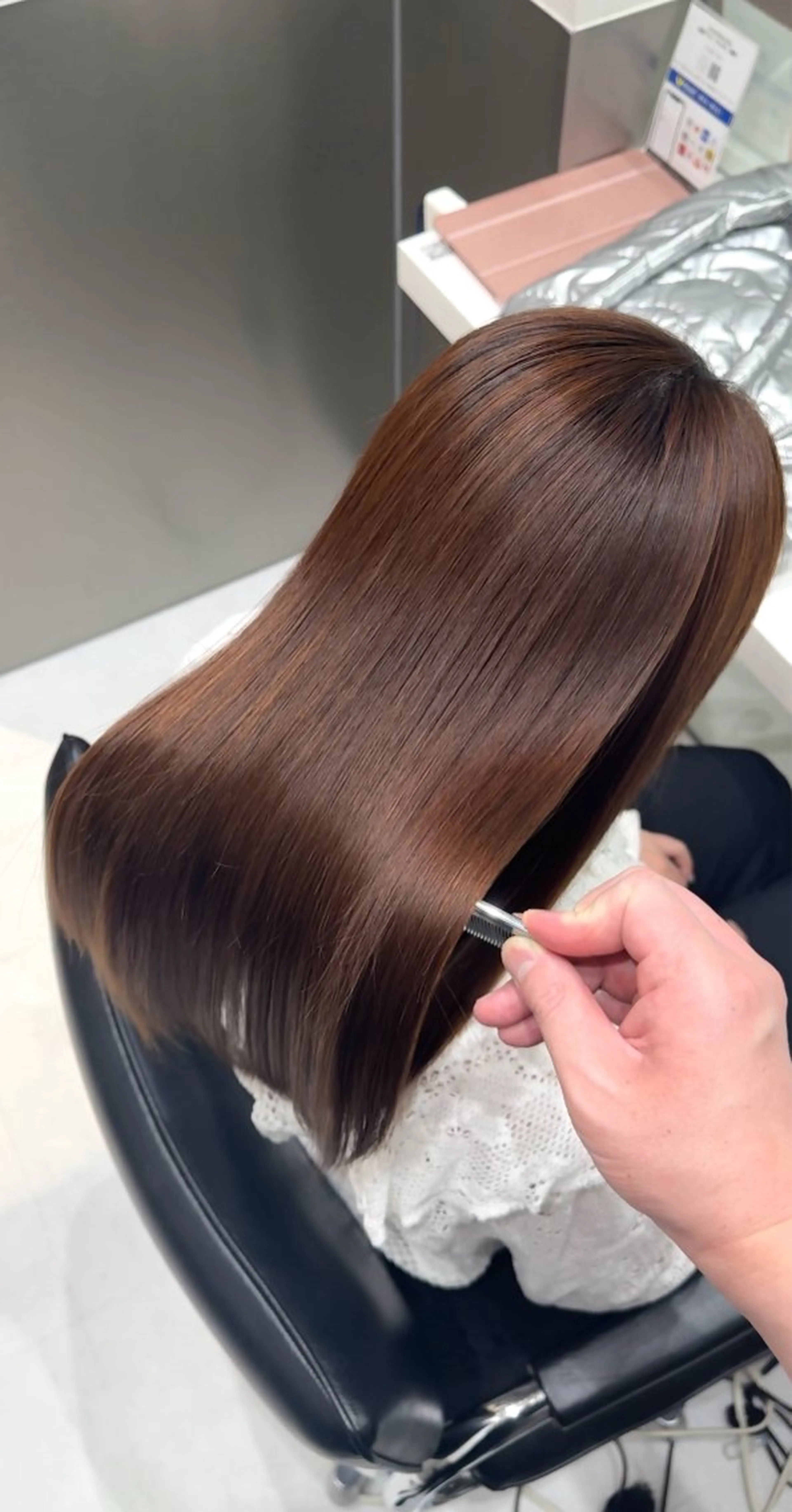 セミロング 縮毛矯正 トリートメント ゴートゥデイシェアサロン原宿vita所属・縮毛矯正クロスパーマ 益子達也のヘアスタイル