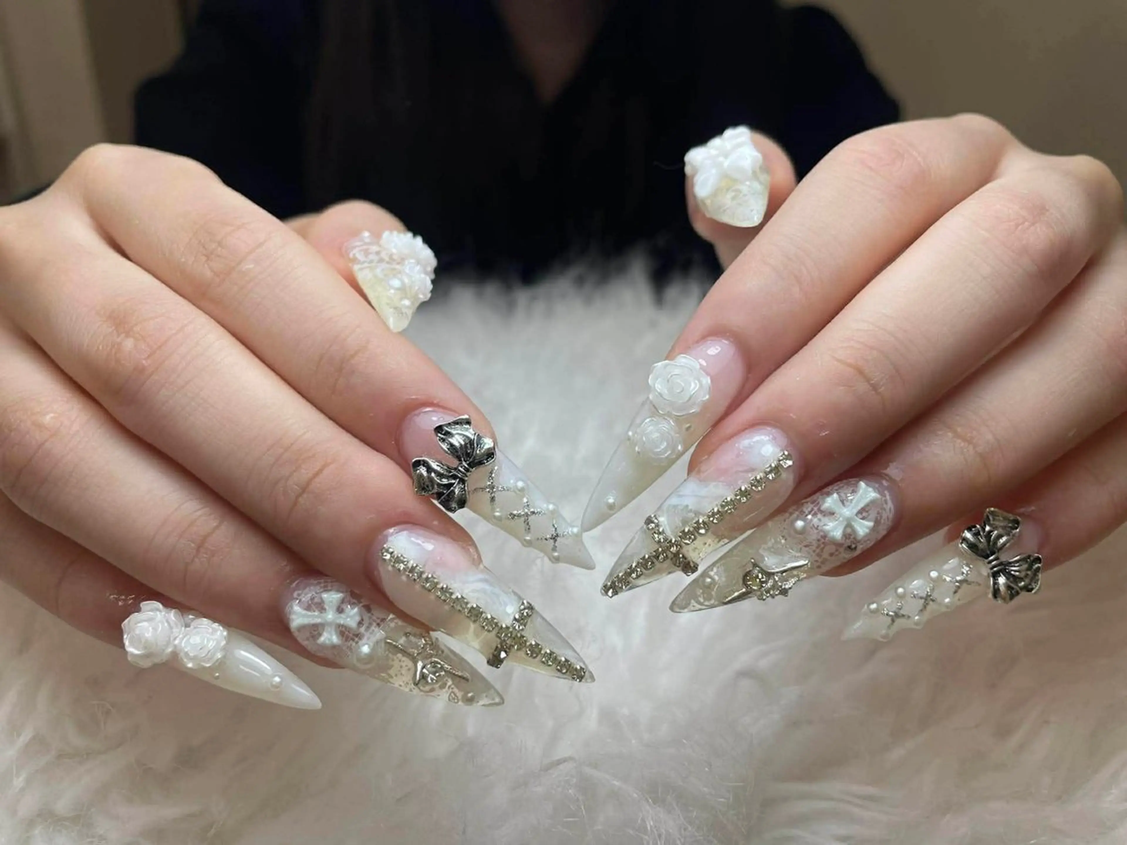 ネイル フレンチネイル ジェルネイル ガーリー 韓国ネイル ロングネイル ハンドネイル NieNail Nezukoのネイルデザイン